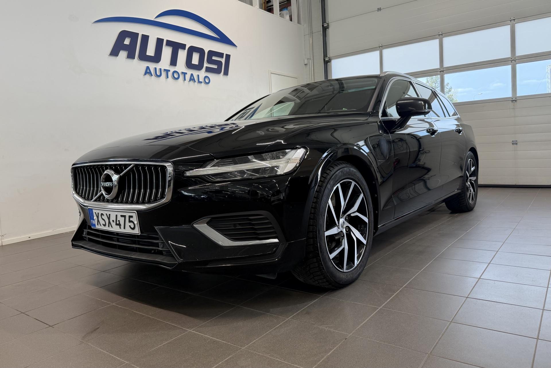 VOLVO V60 2021