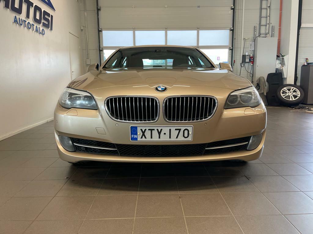 BMW 520 2011