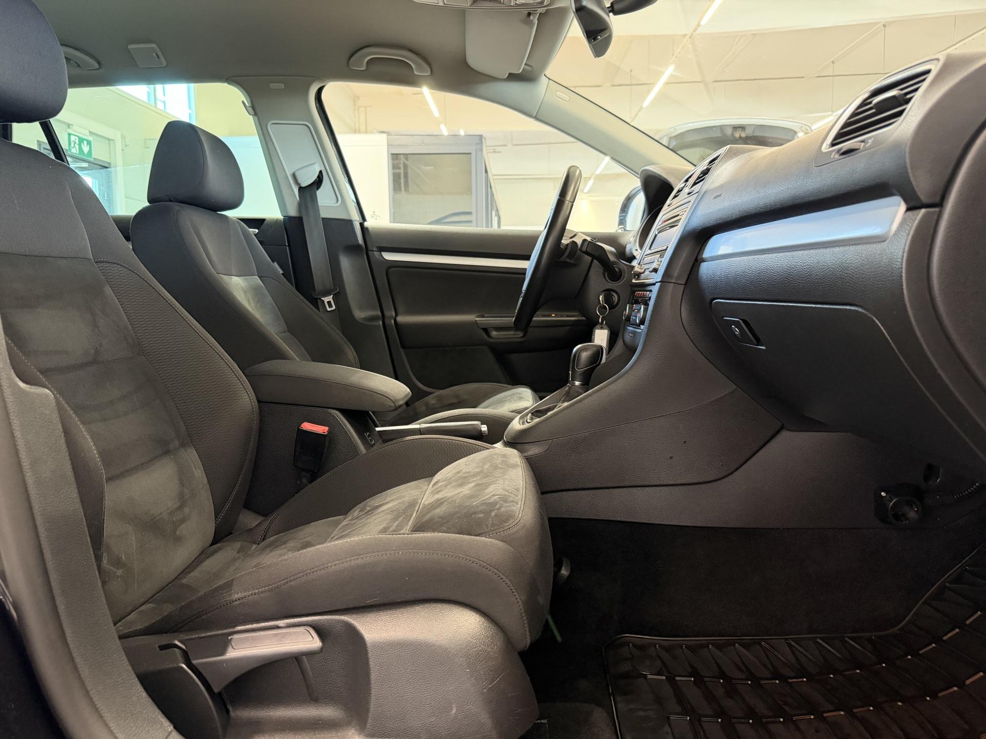 VOLKSWAGEN Golf 2011