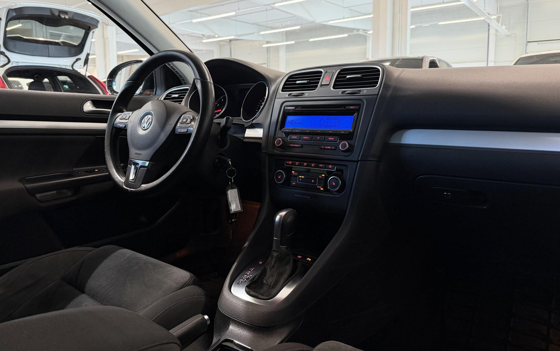VOLKSWAGEN Golf 2011