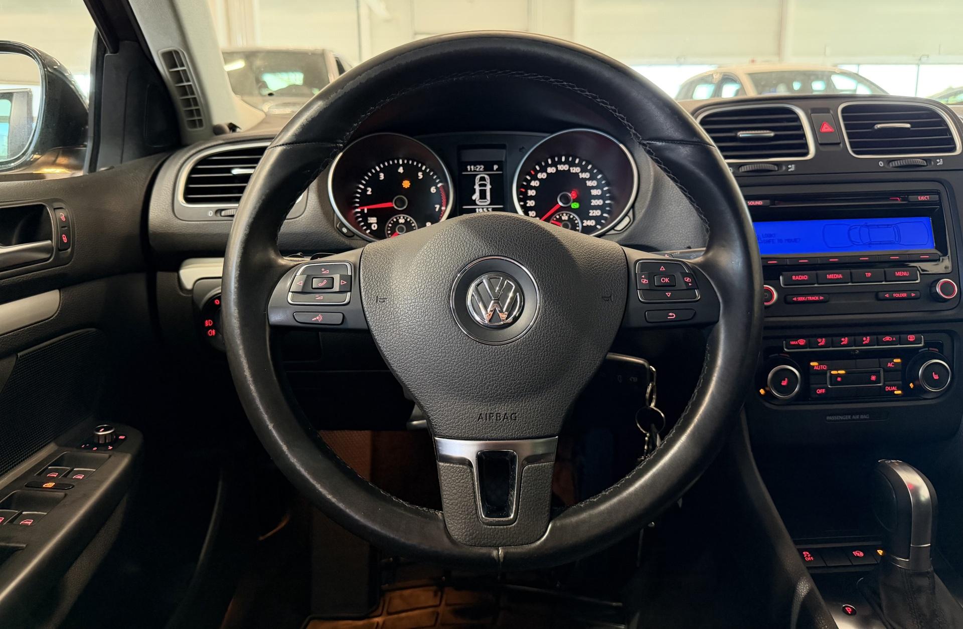 VOLKSWAGEN Golf 2011