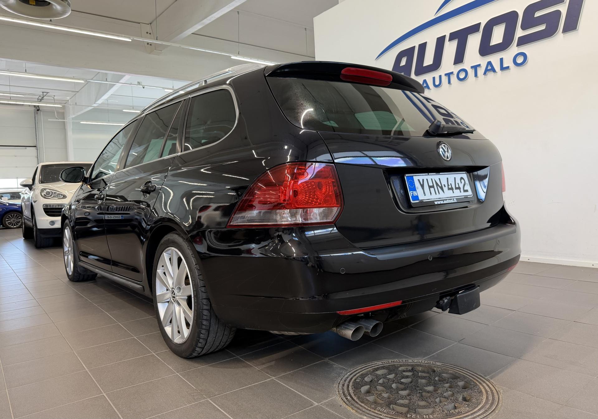 VOLKSWAGEN Golf 2011