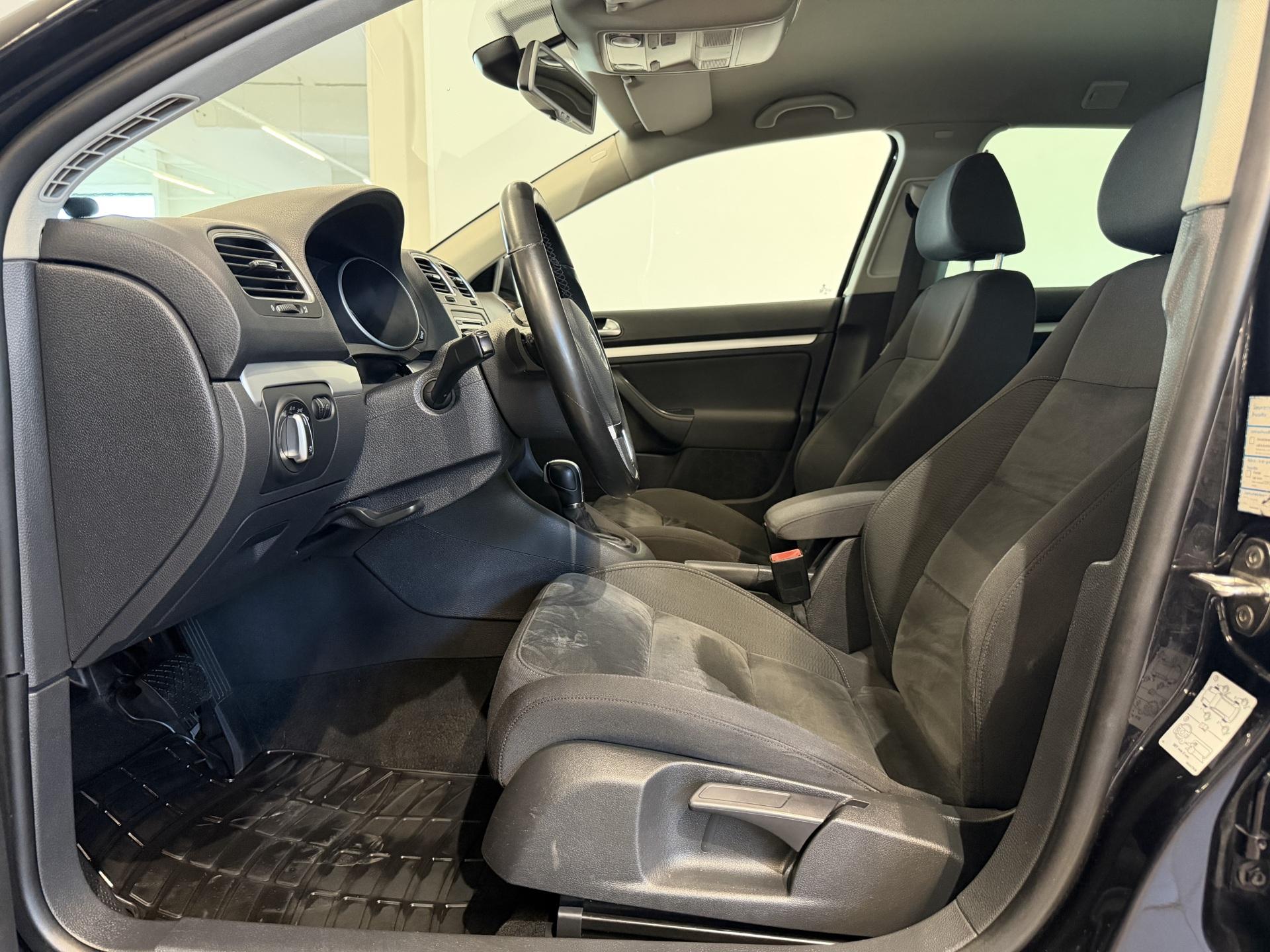 VOLKSWAGEN Golf 2011