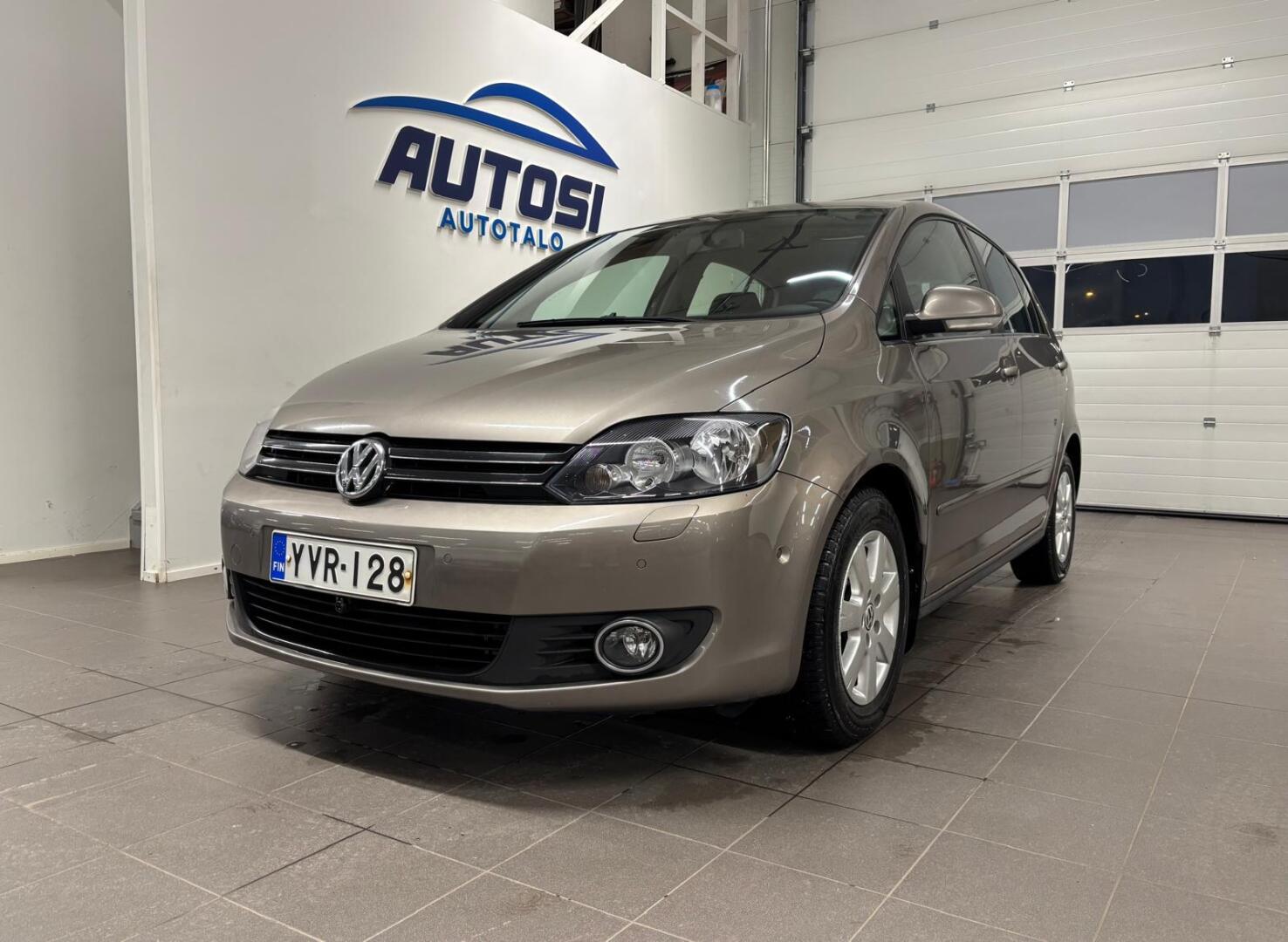 VOLKSWAGEN Golf Plus 2010