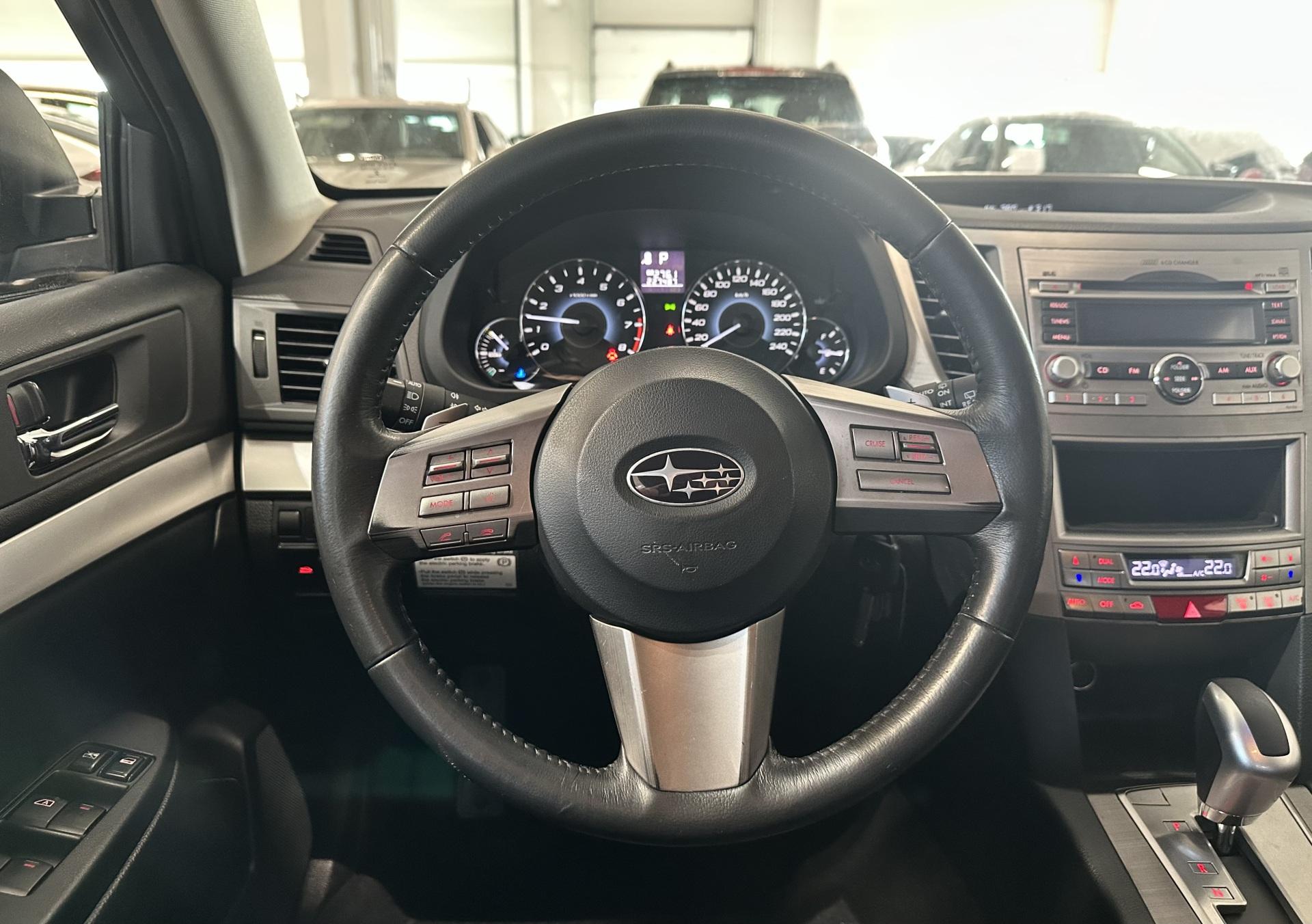 SUBARU Legacy 2011