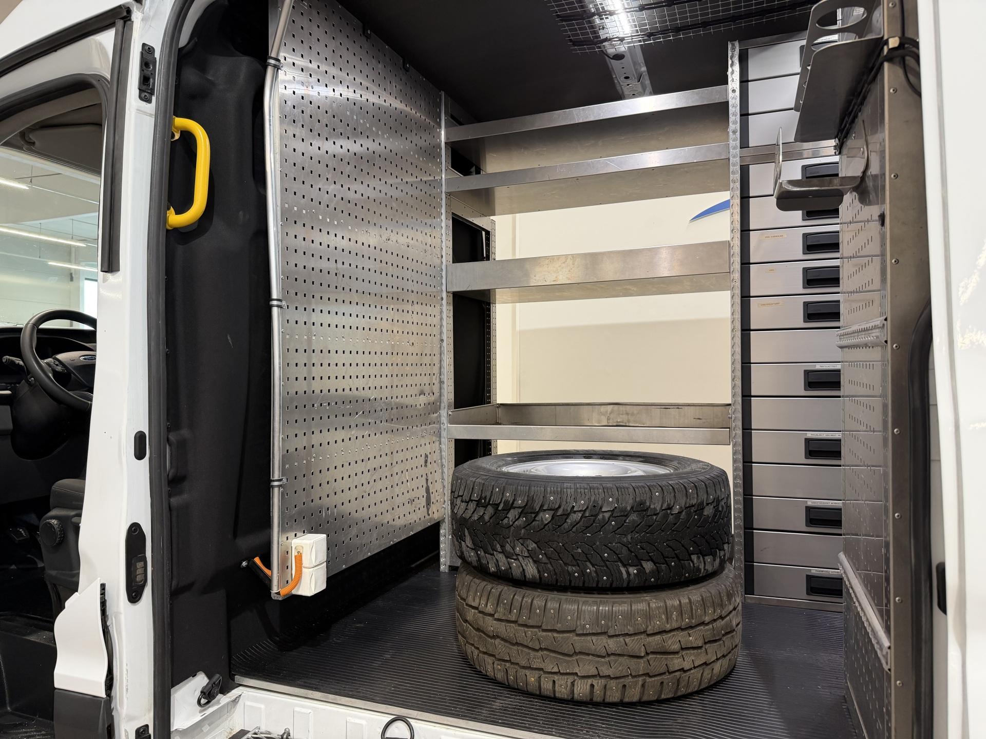 FORD Transit 2024