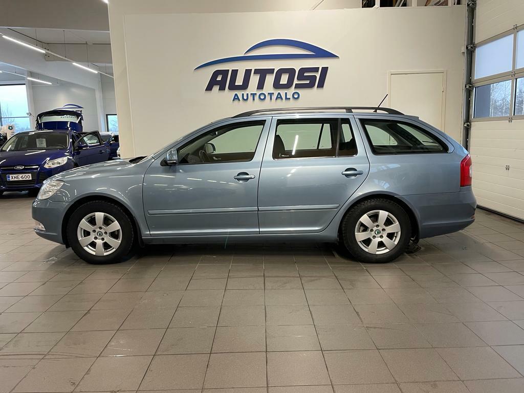 SKODA Octavia 2012