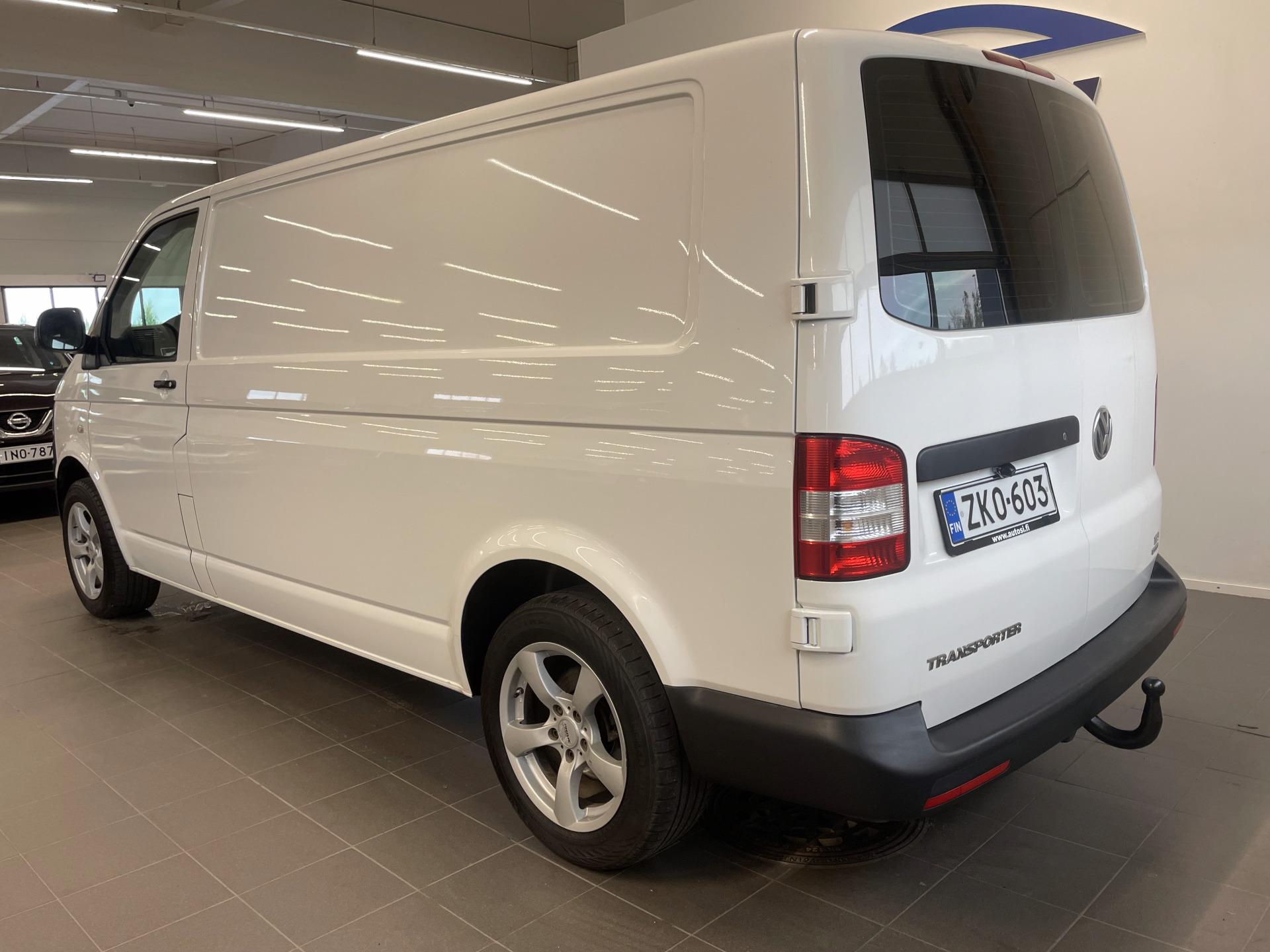 VOLKSWAGEN Transporter 2015