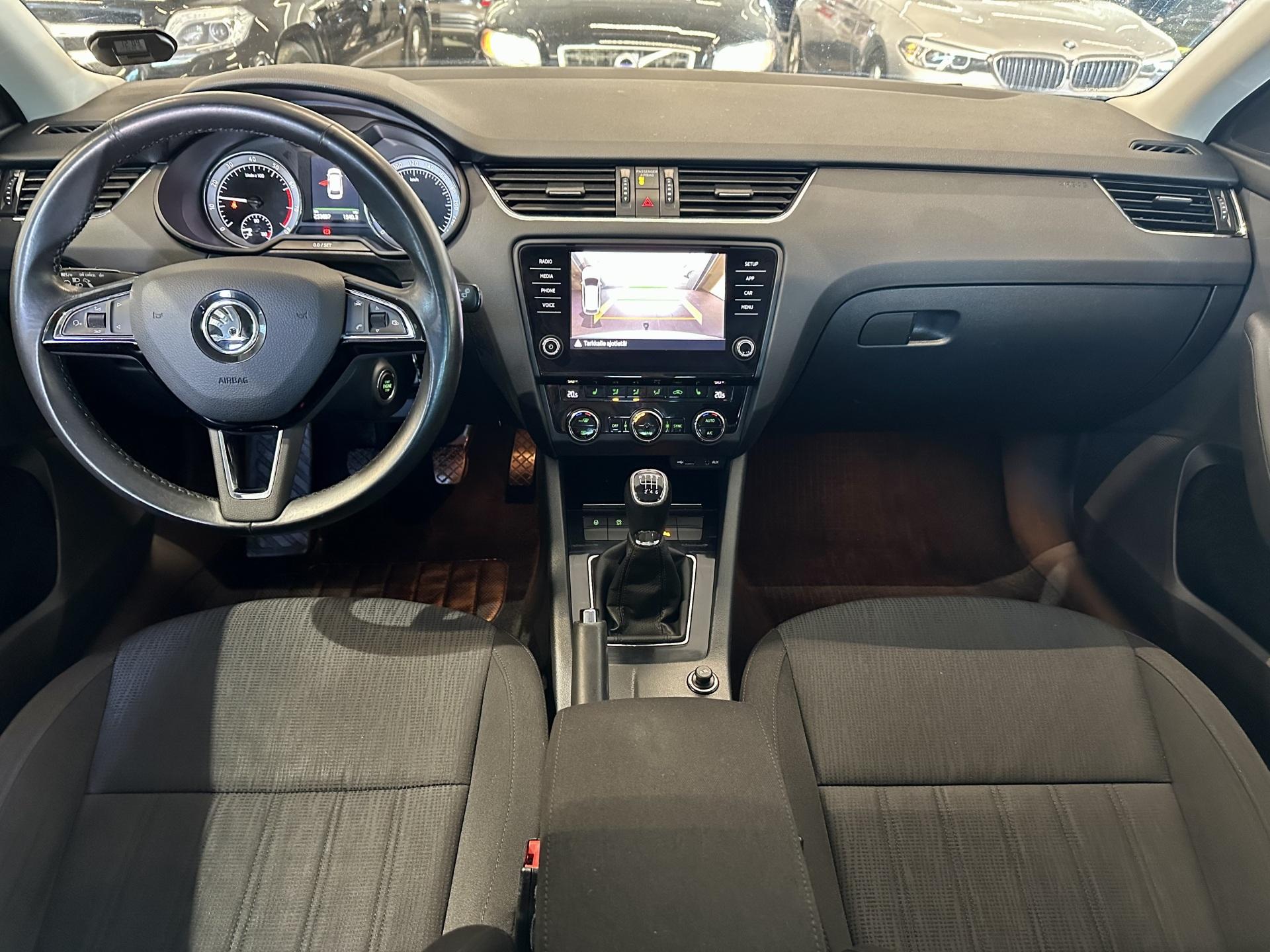 SKODA Octavia 14