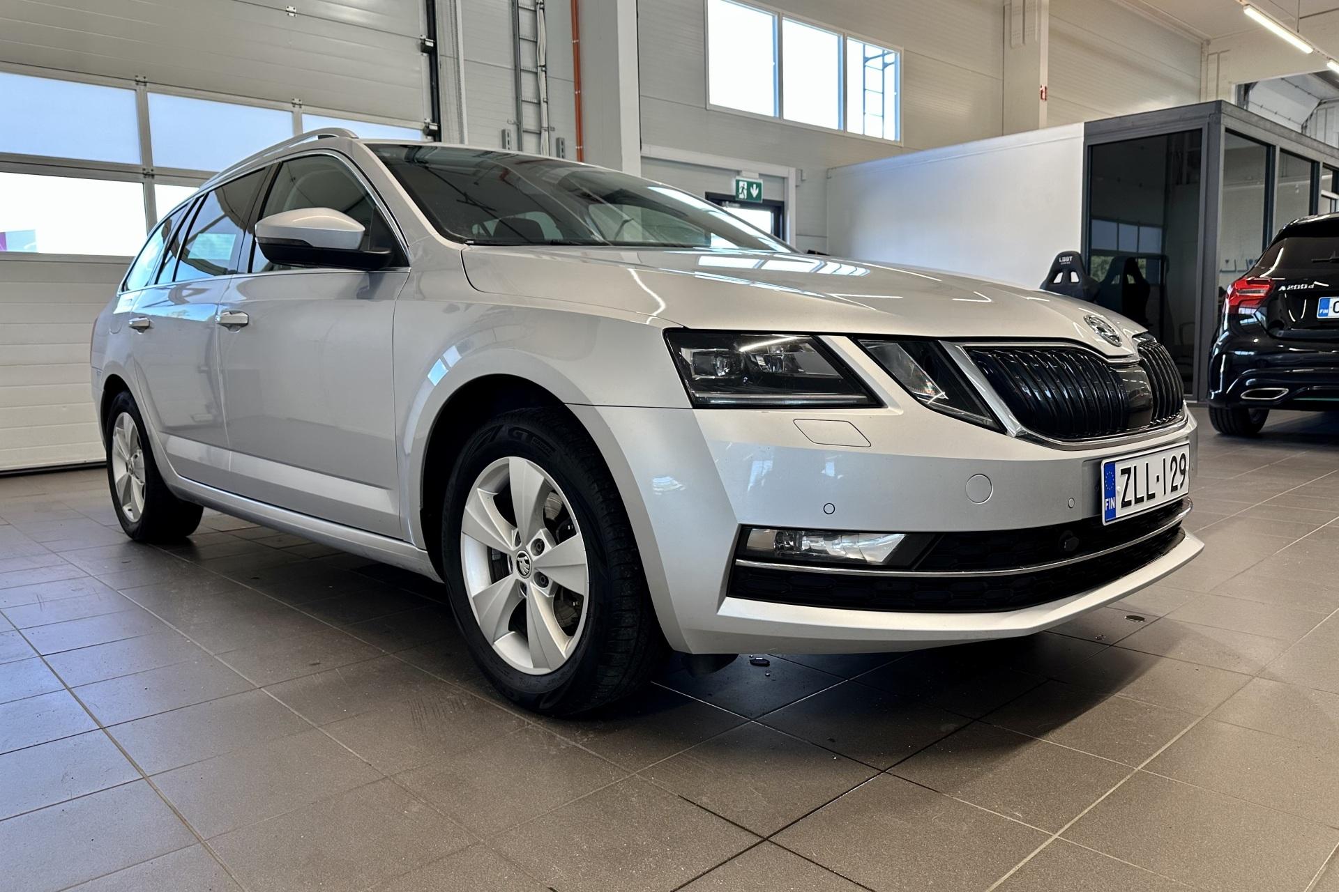 SKODA Octavia 6