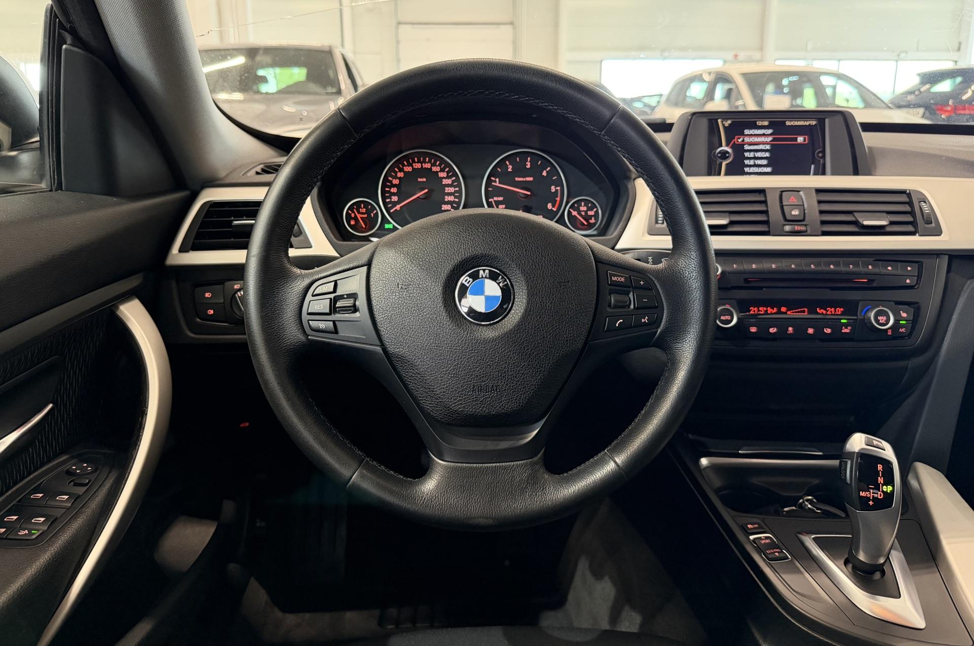 BMW 320 Gran Turismo 2014