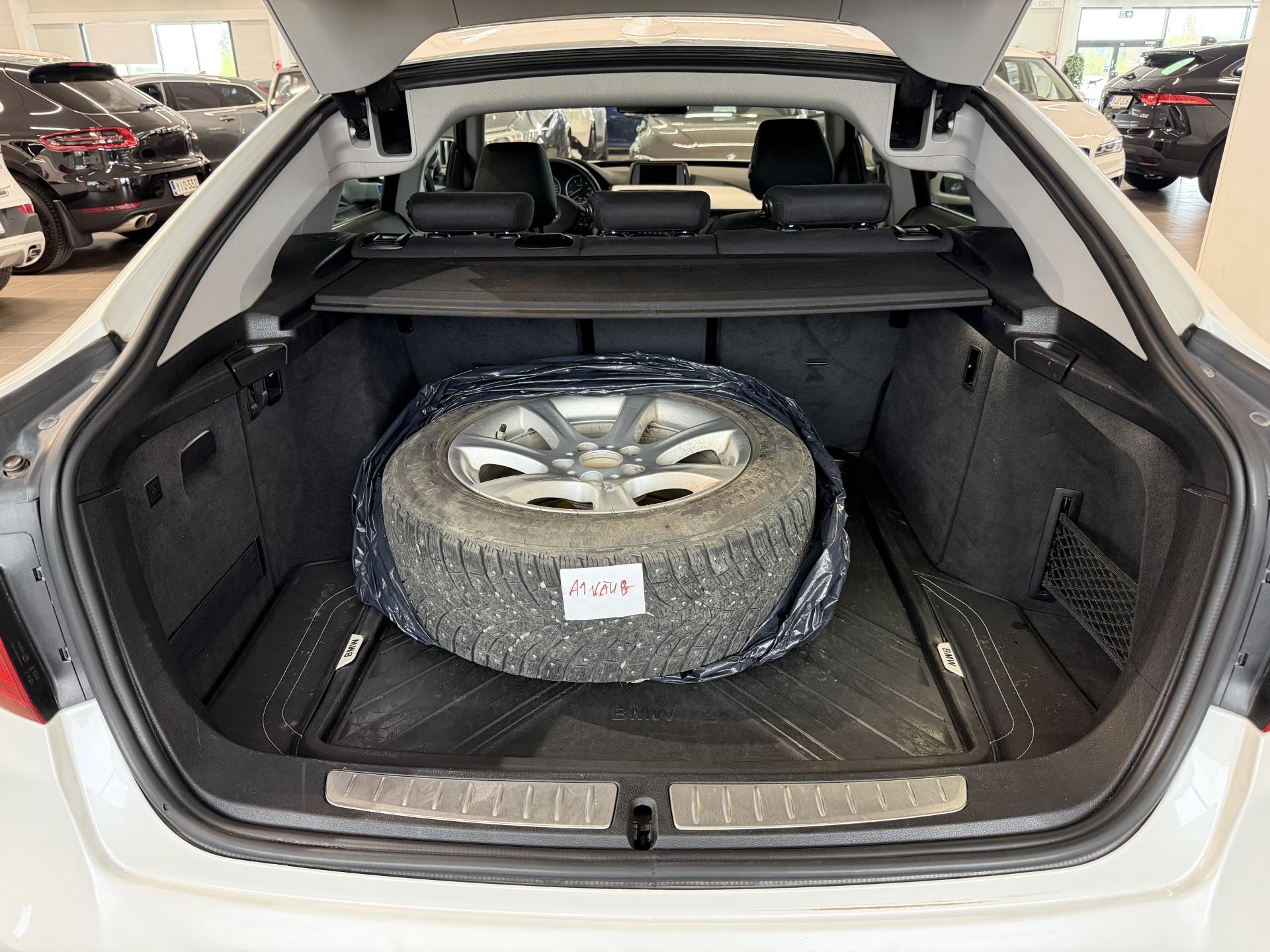 BMW 320 Gran Turismo 2014