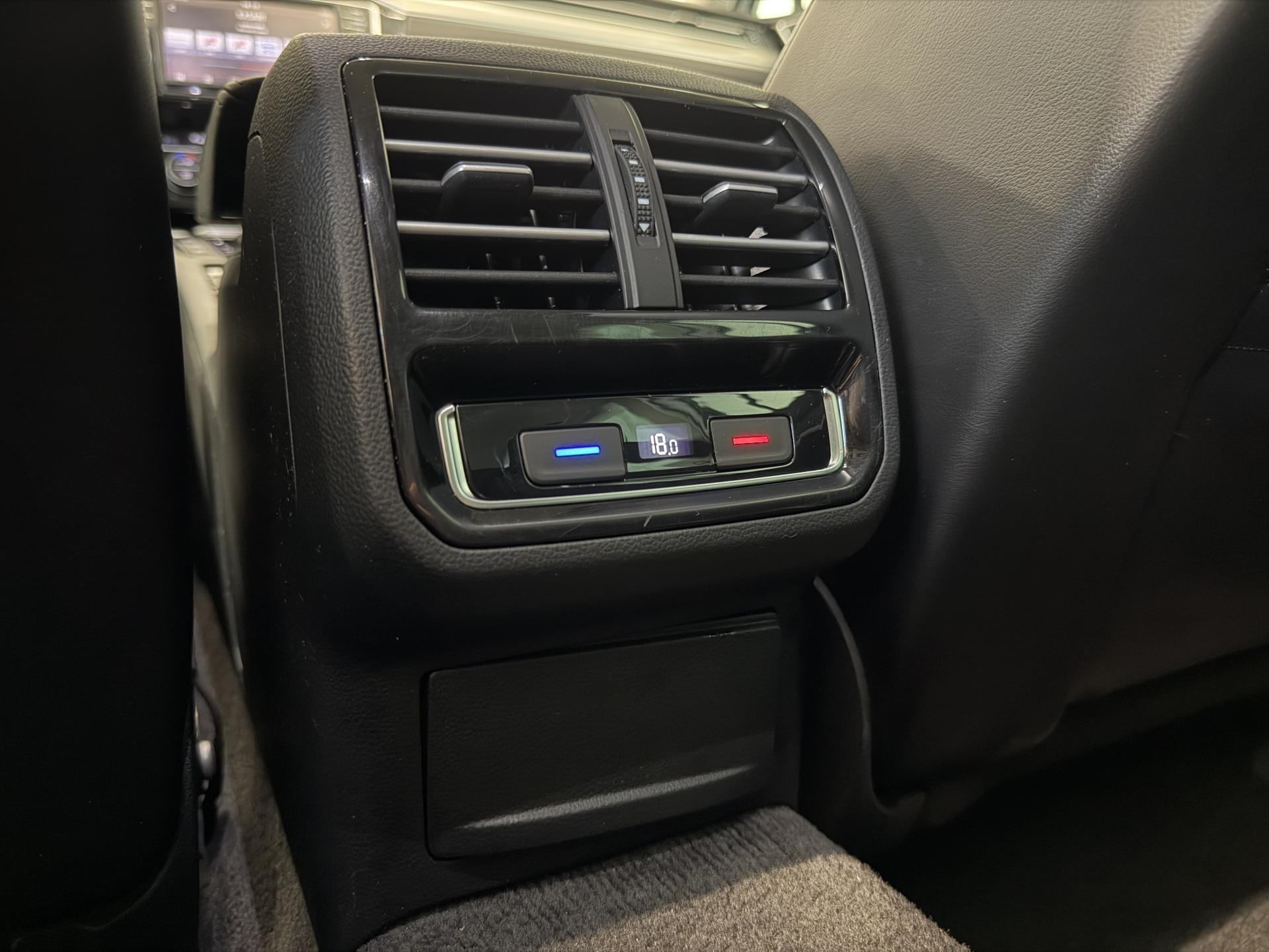VOLKSWAGEN Passat 11