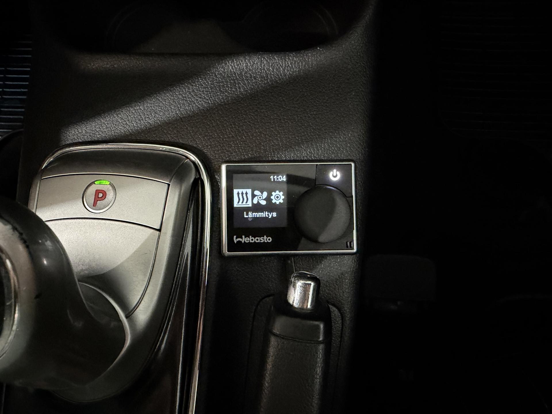 MITSUBISHI Outlander PHEV 2015
