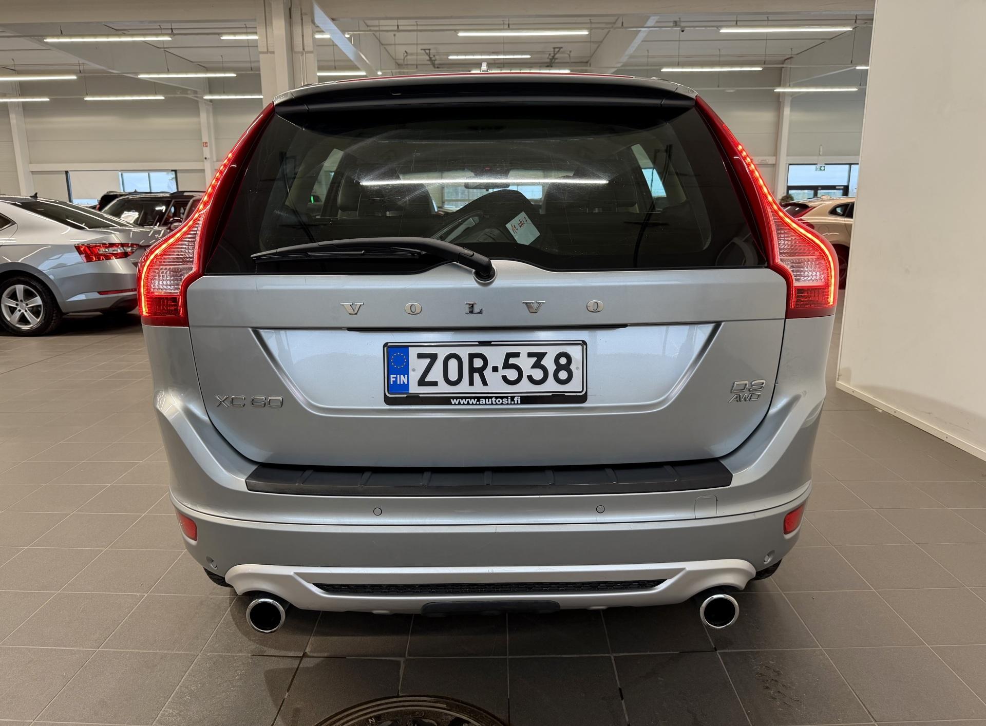 VOLVO XC60 2012