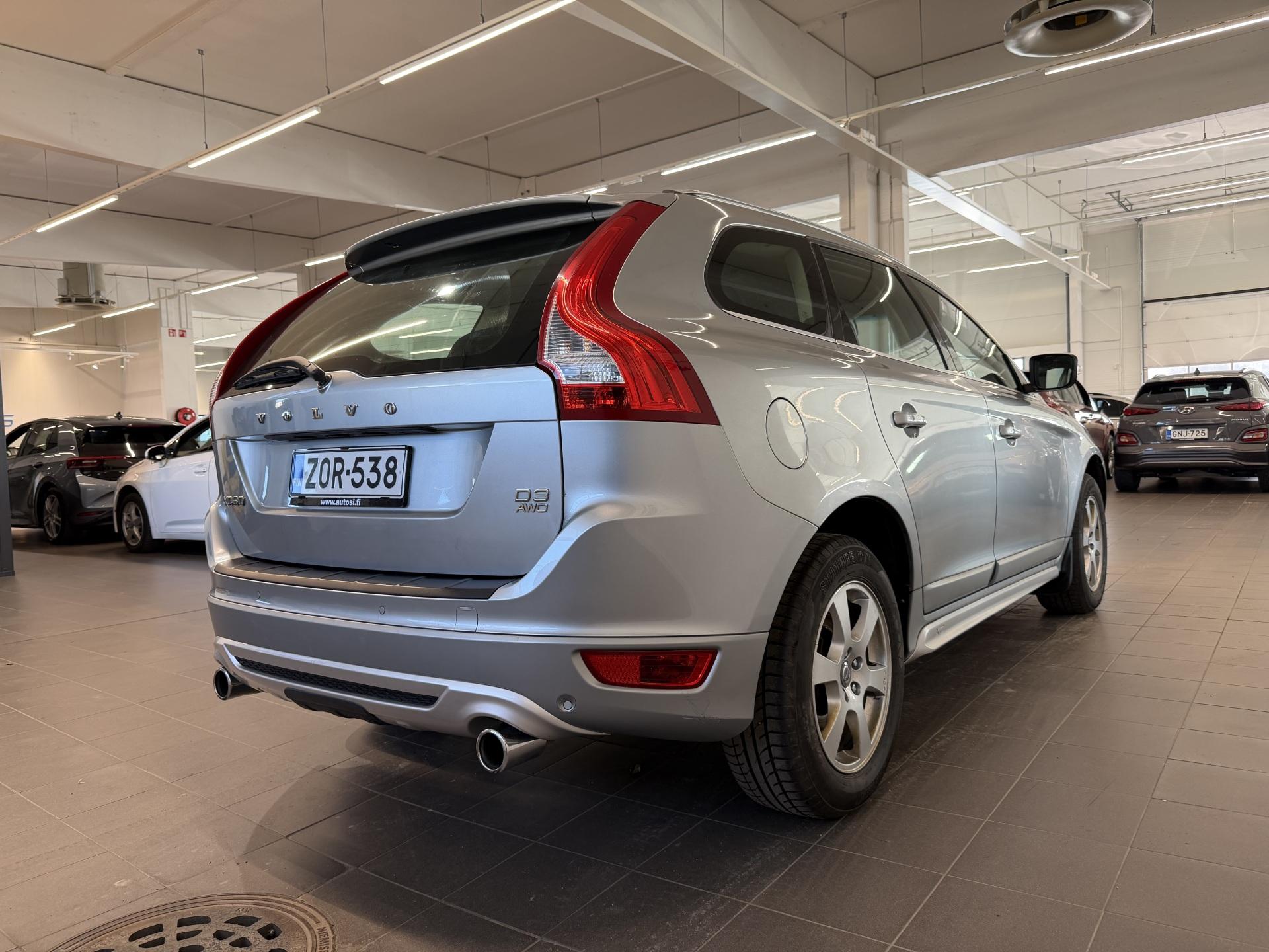 VOLVO XC60 2012
