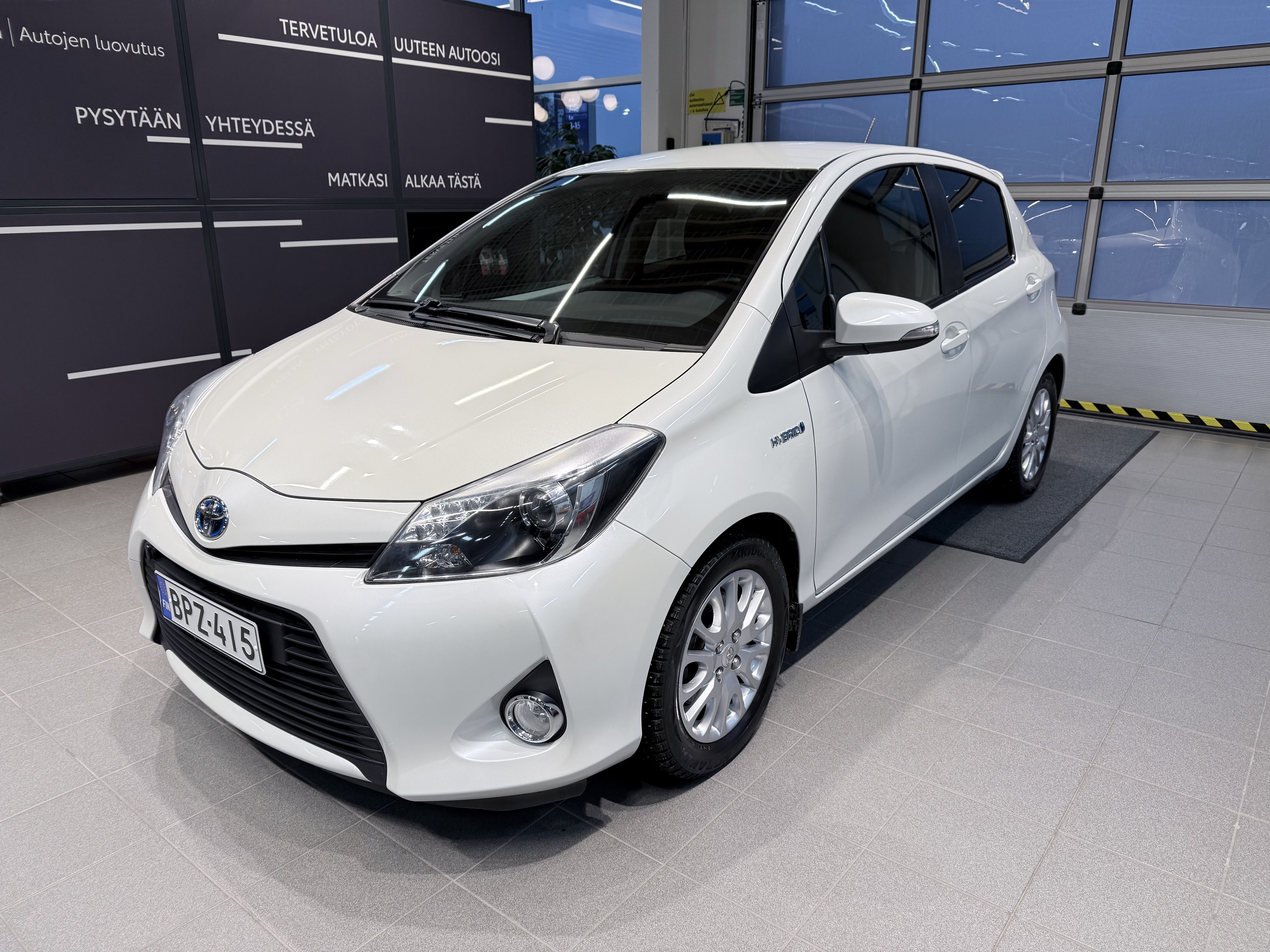 TOYOTA YARIS 2013