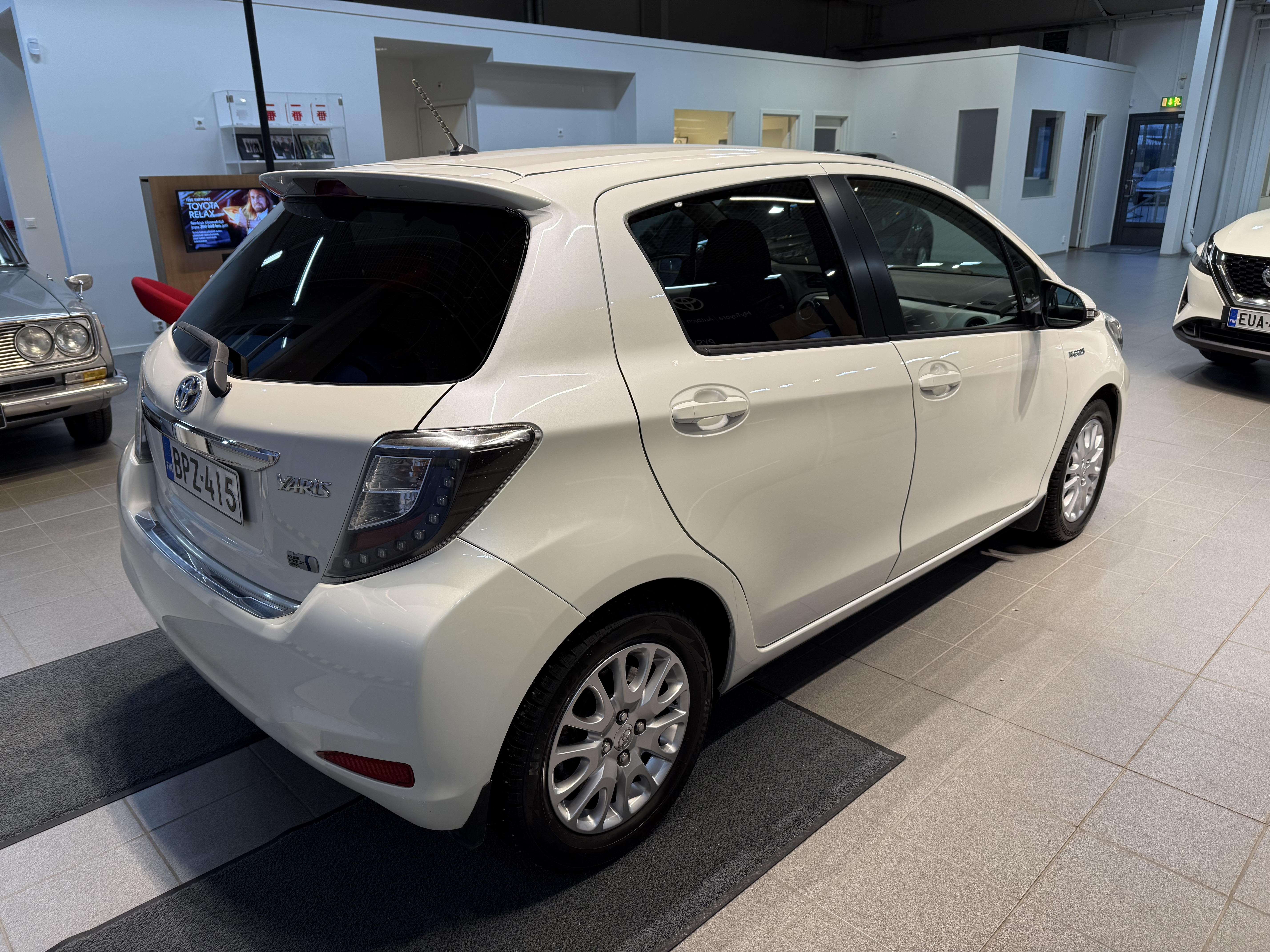 TOYOTA YARIS 2013
