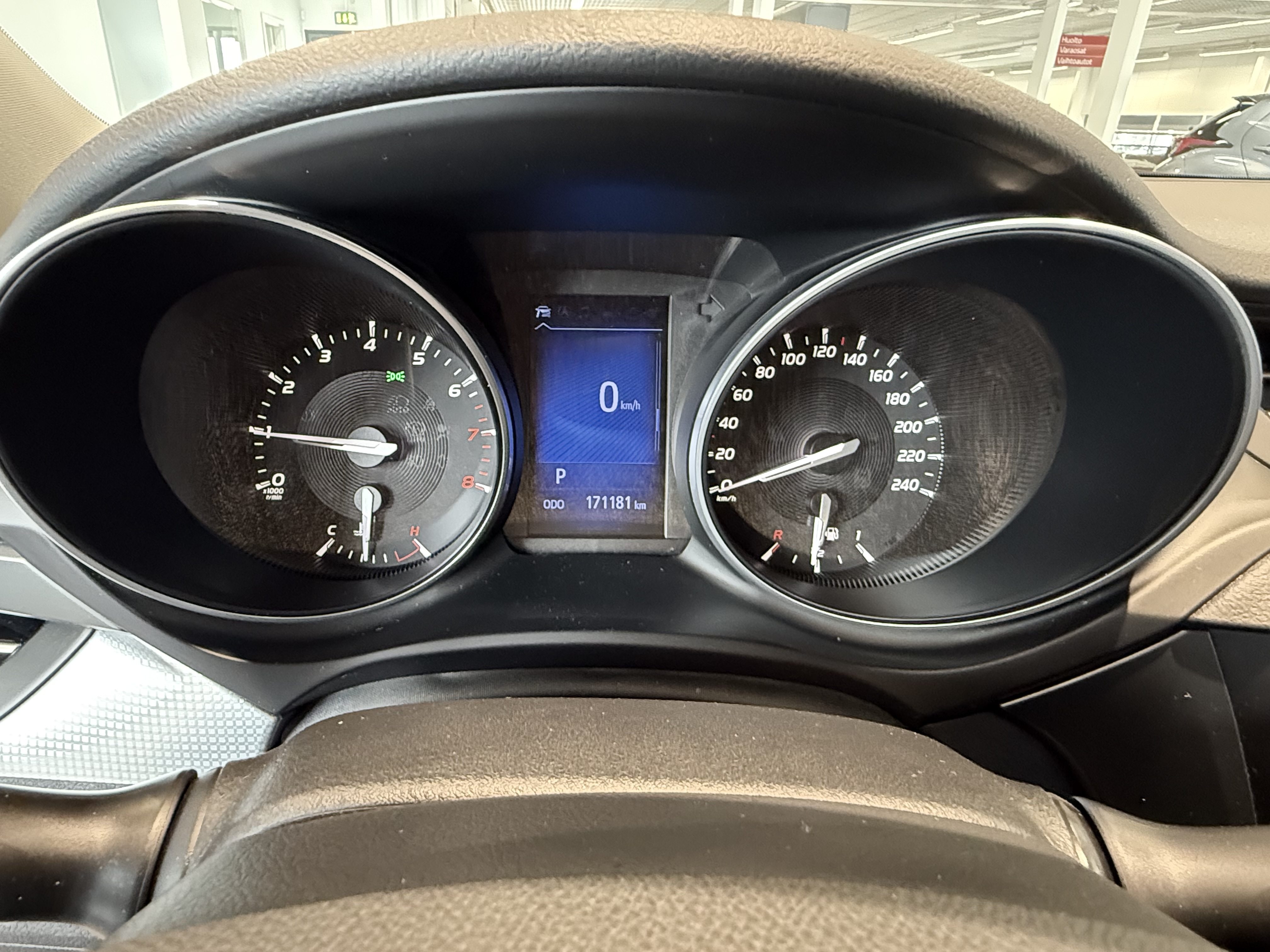TOYOTA AVENSIS 2017