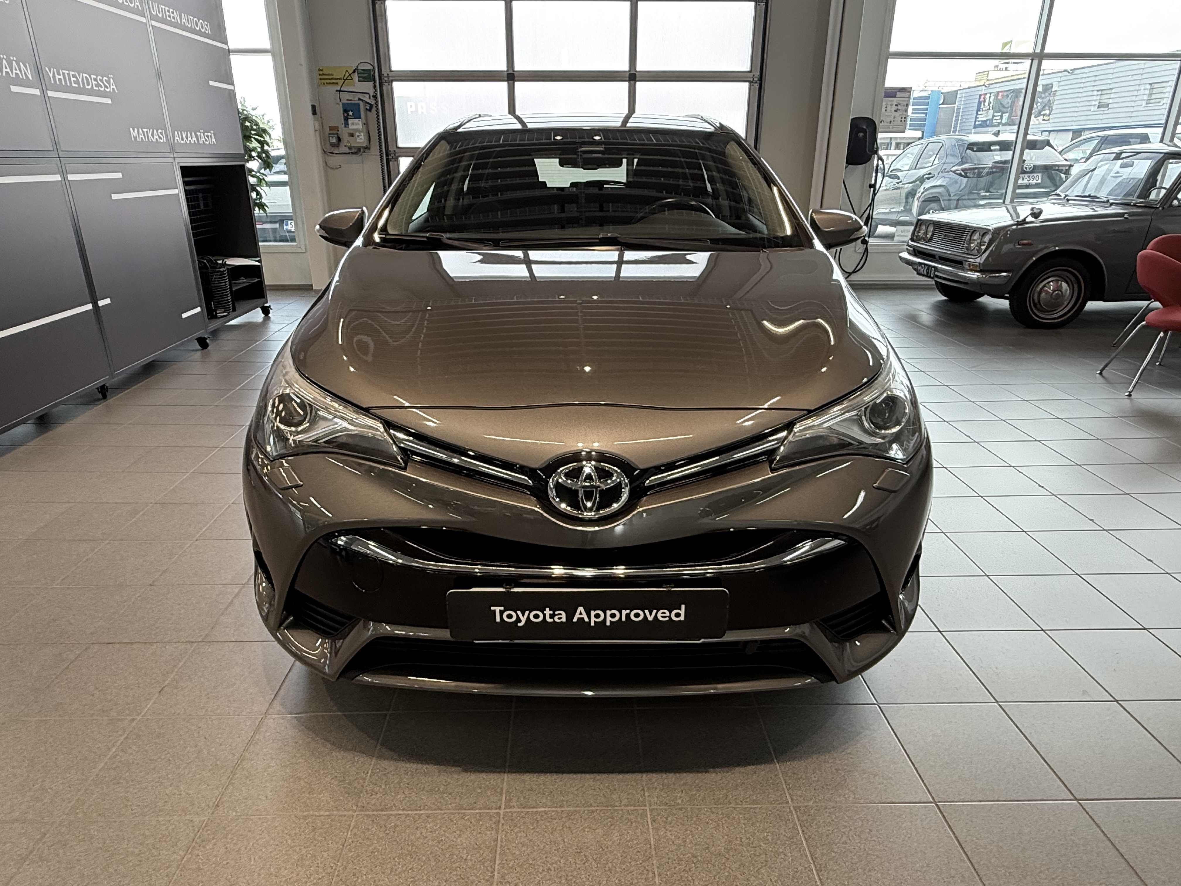 TOYOTA AVENSIS 2017