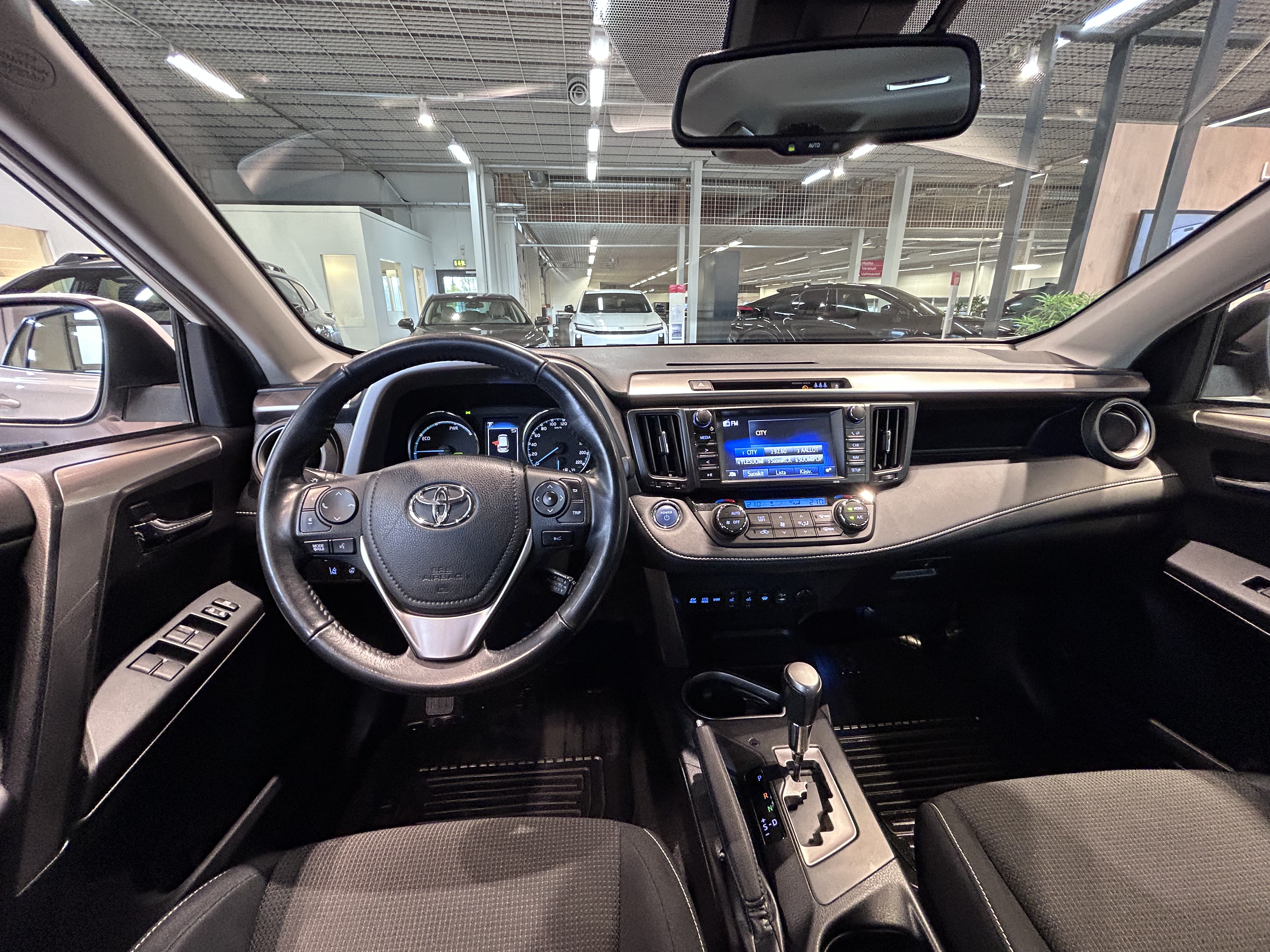 TOYOTA RAV4 2018