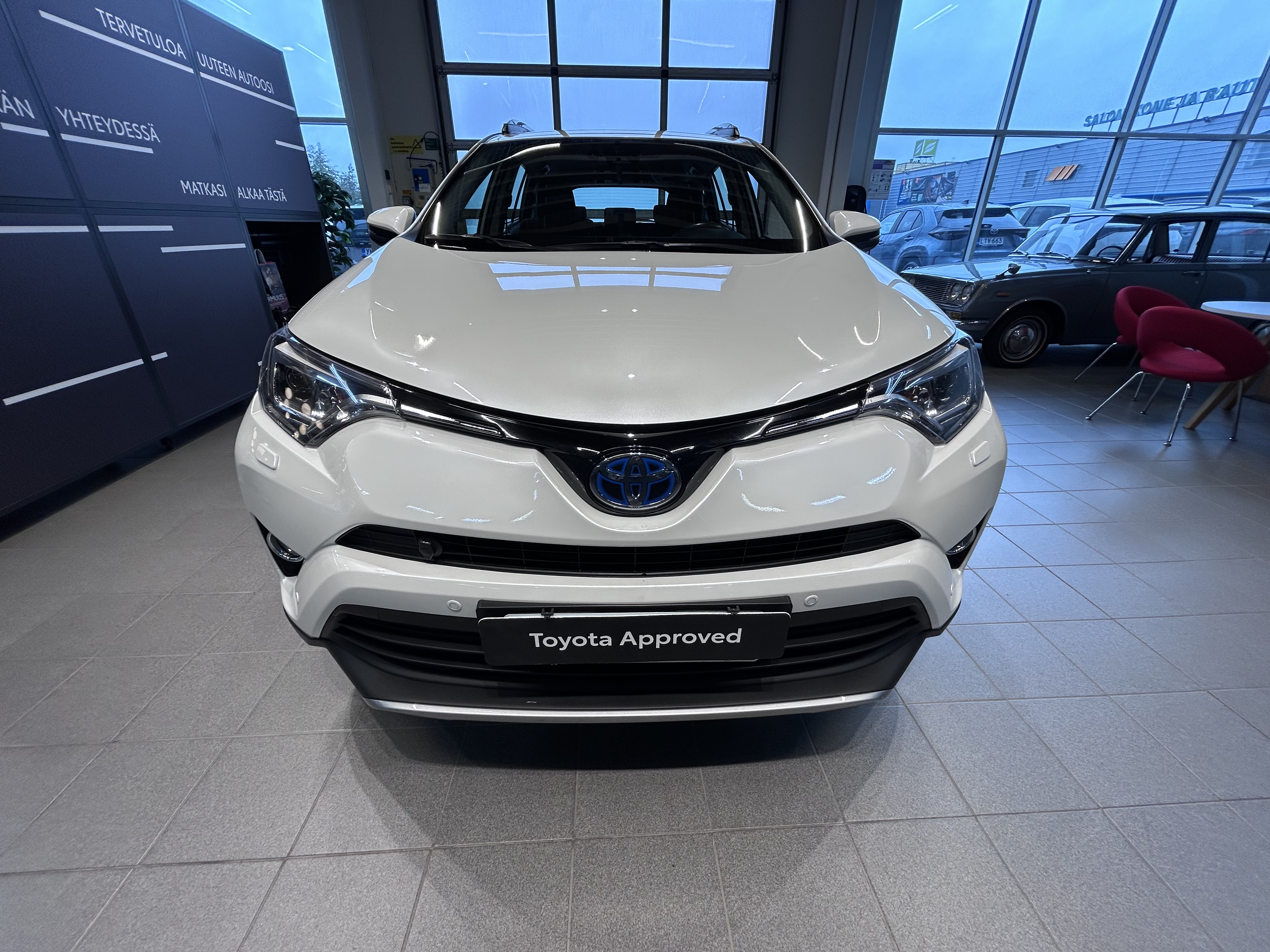 TOYOTA RAV4 2018