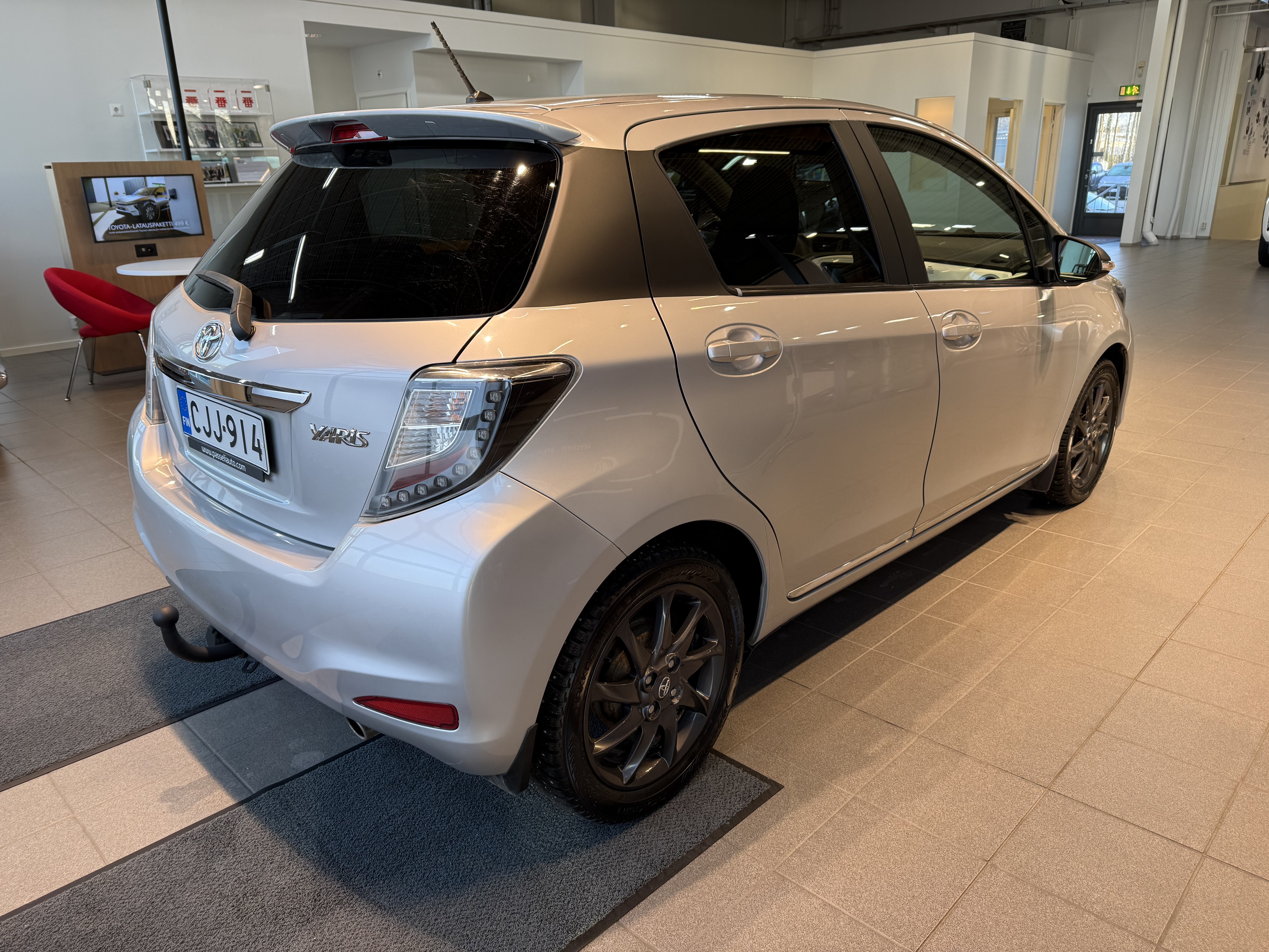 TOYOTA YARIS 2014