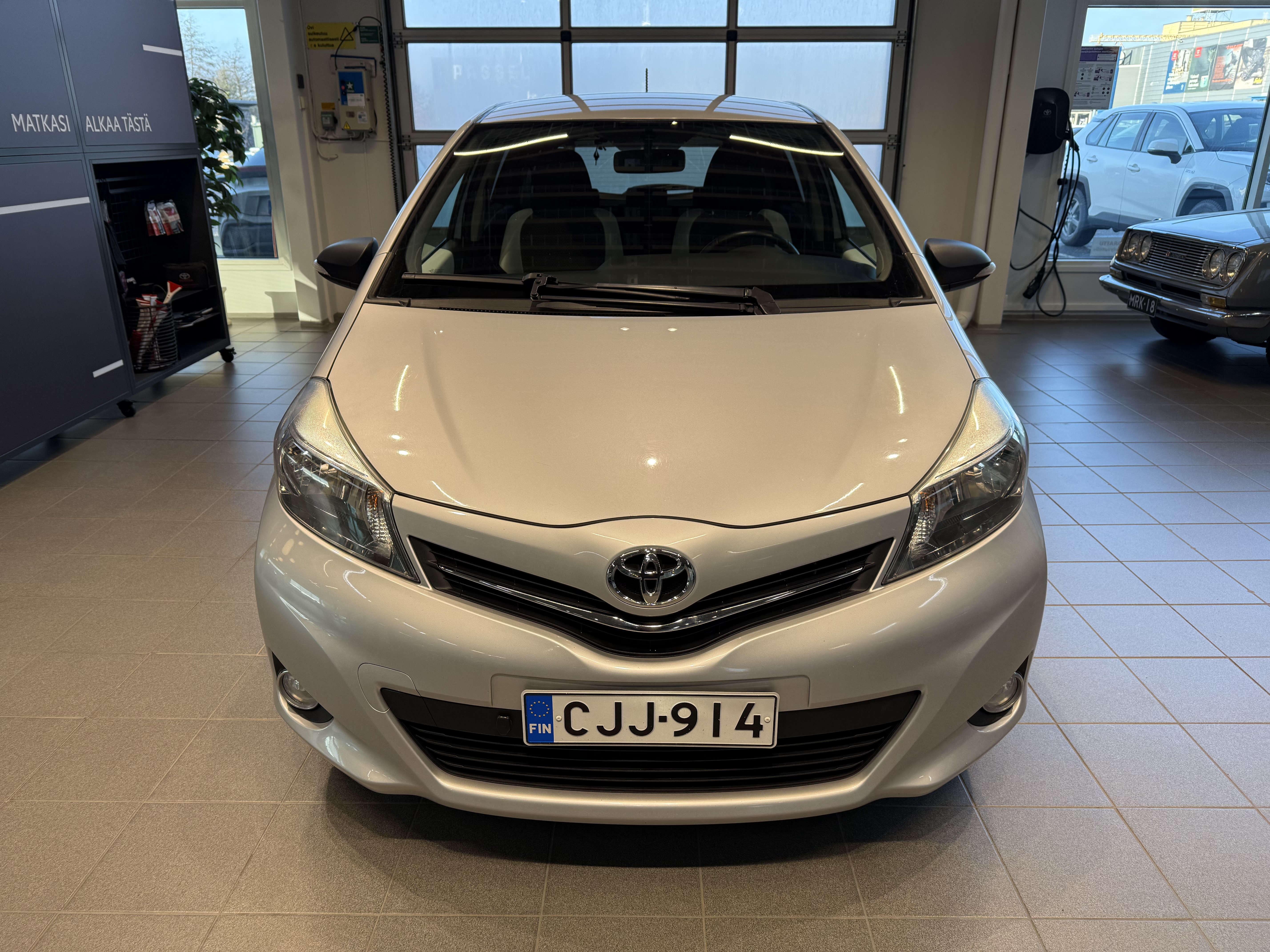 TOYOTA YARIS 2014