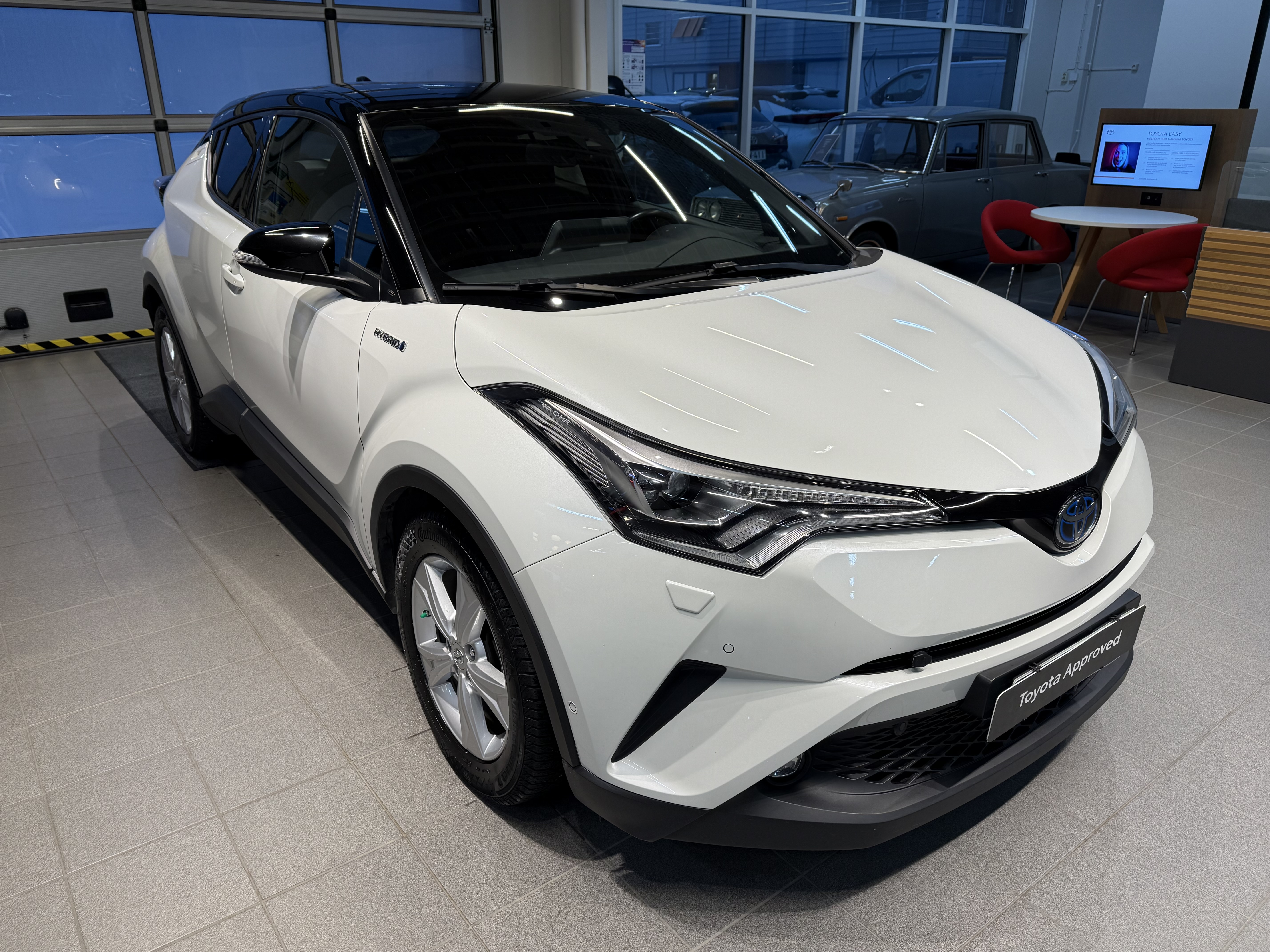 TOYOTA C-HR 2019