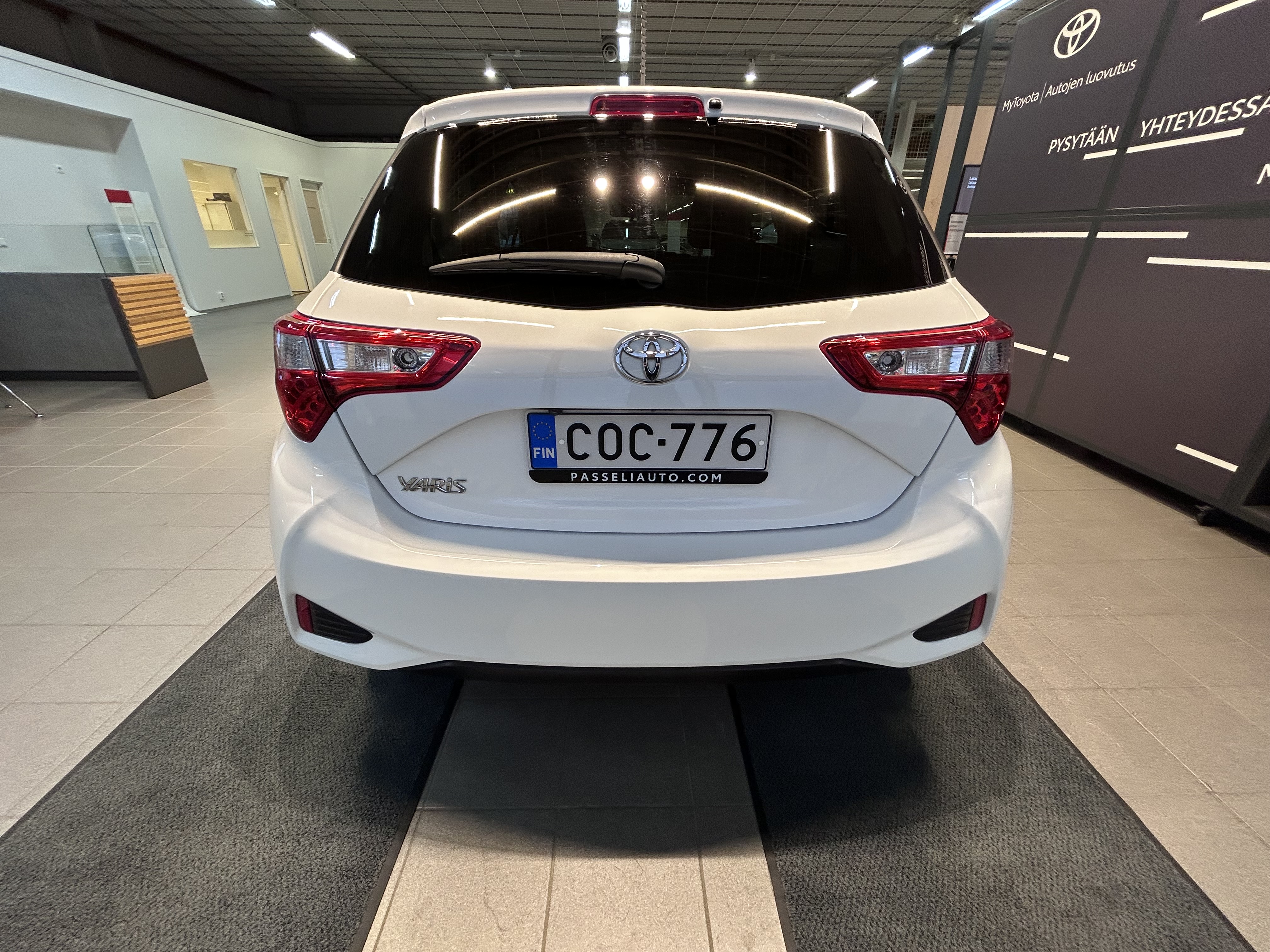 TOYOTA YARIS 2019