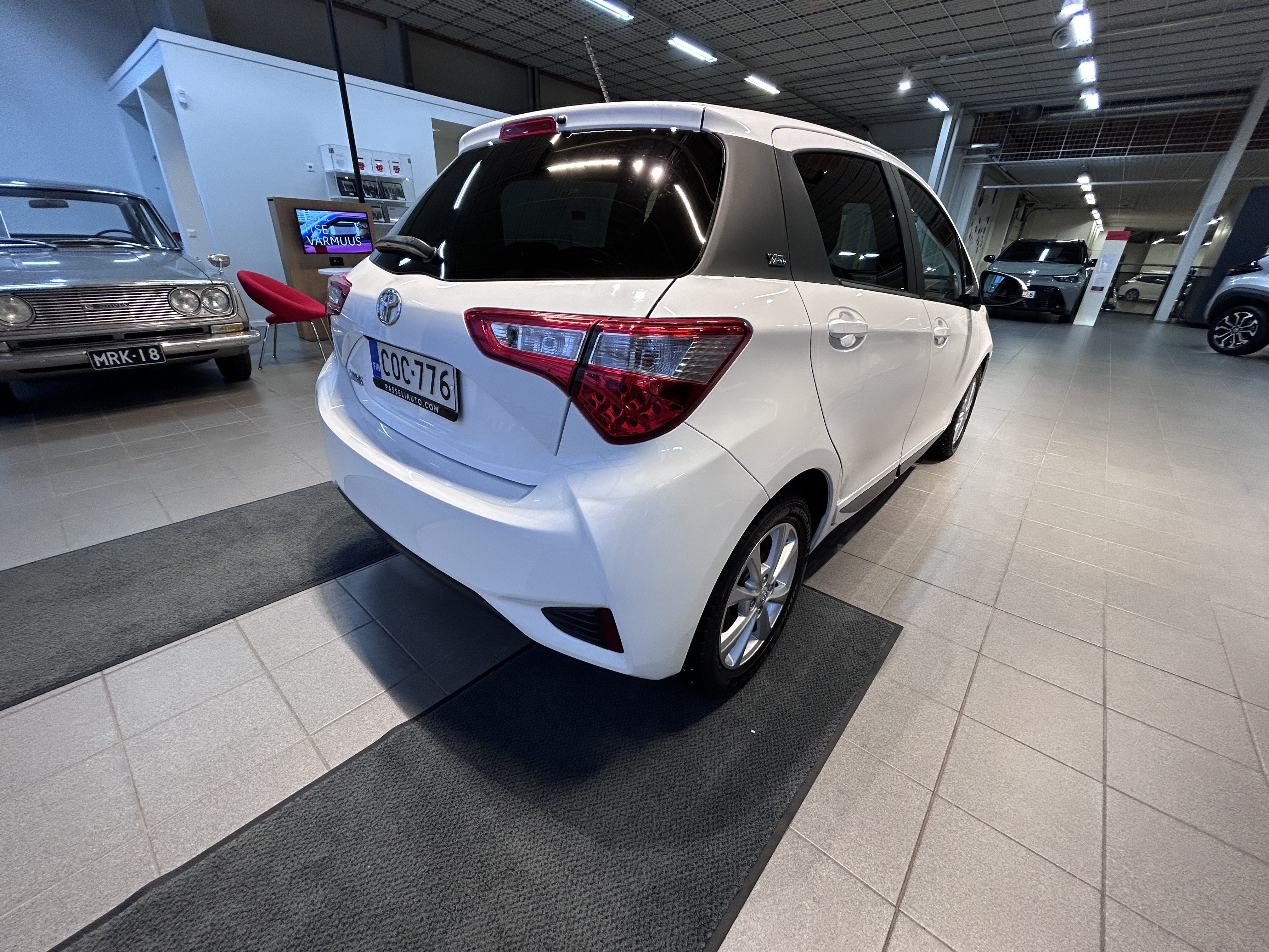 TOYOTA YARIS 2019