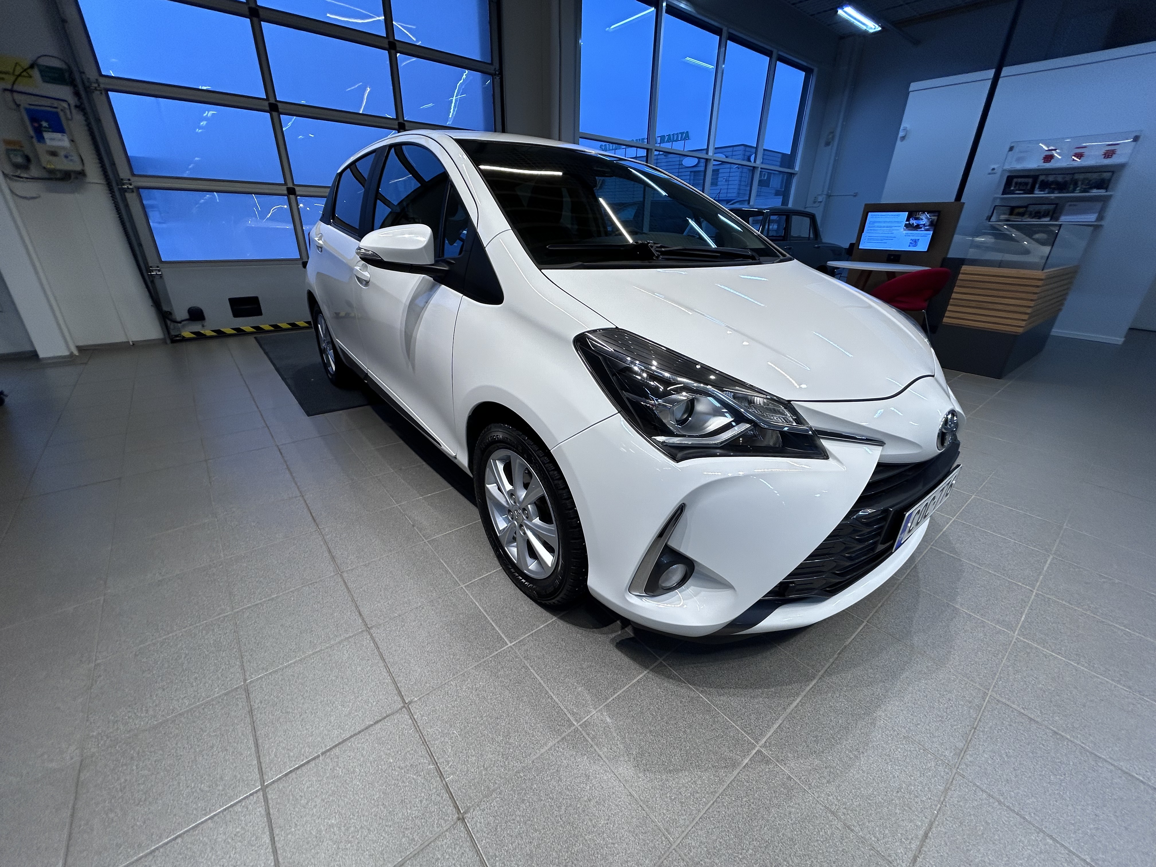 TOYOTA YARIS 2019