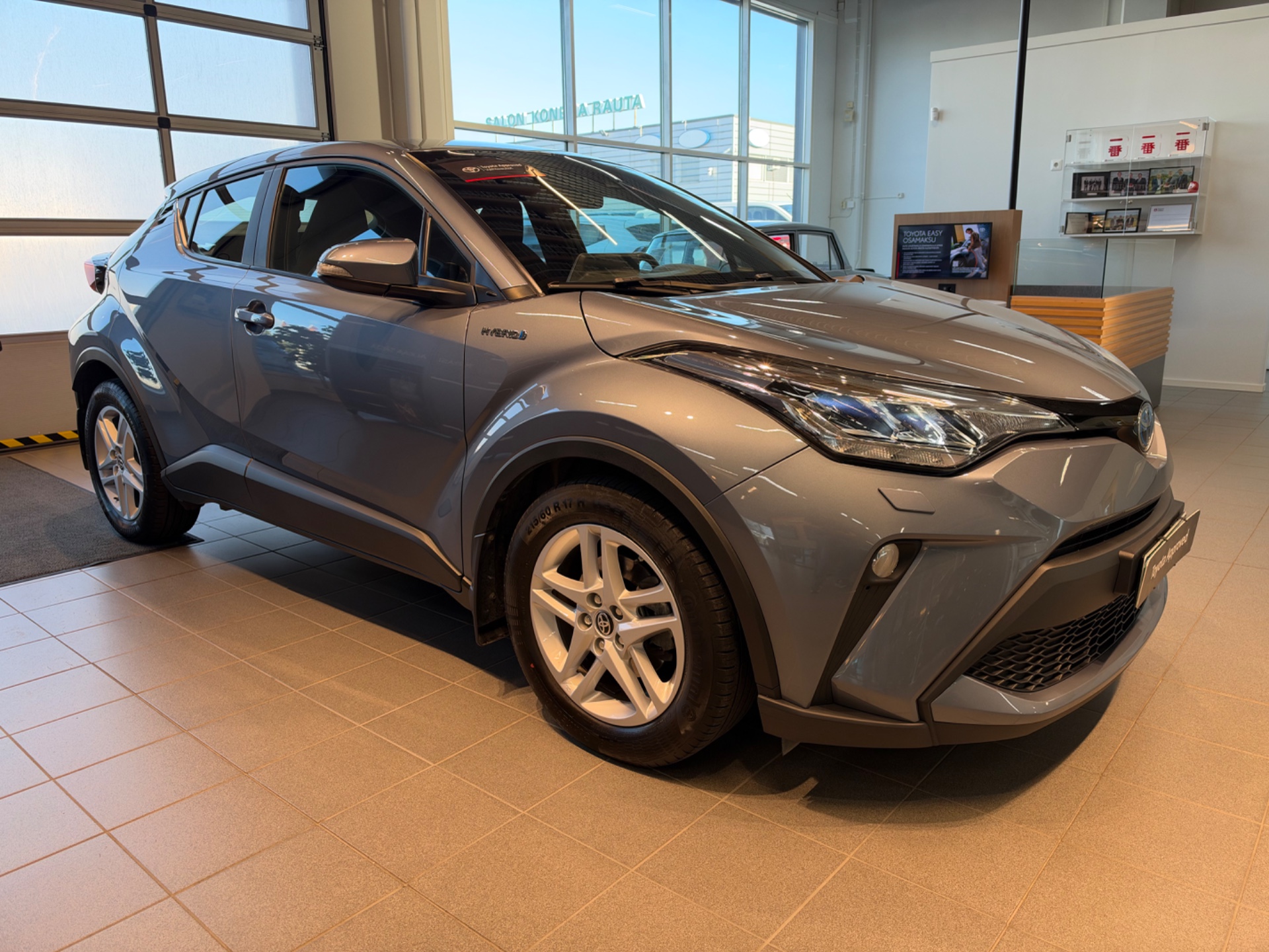 TOYOTA C-HR 2021