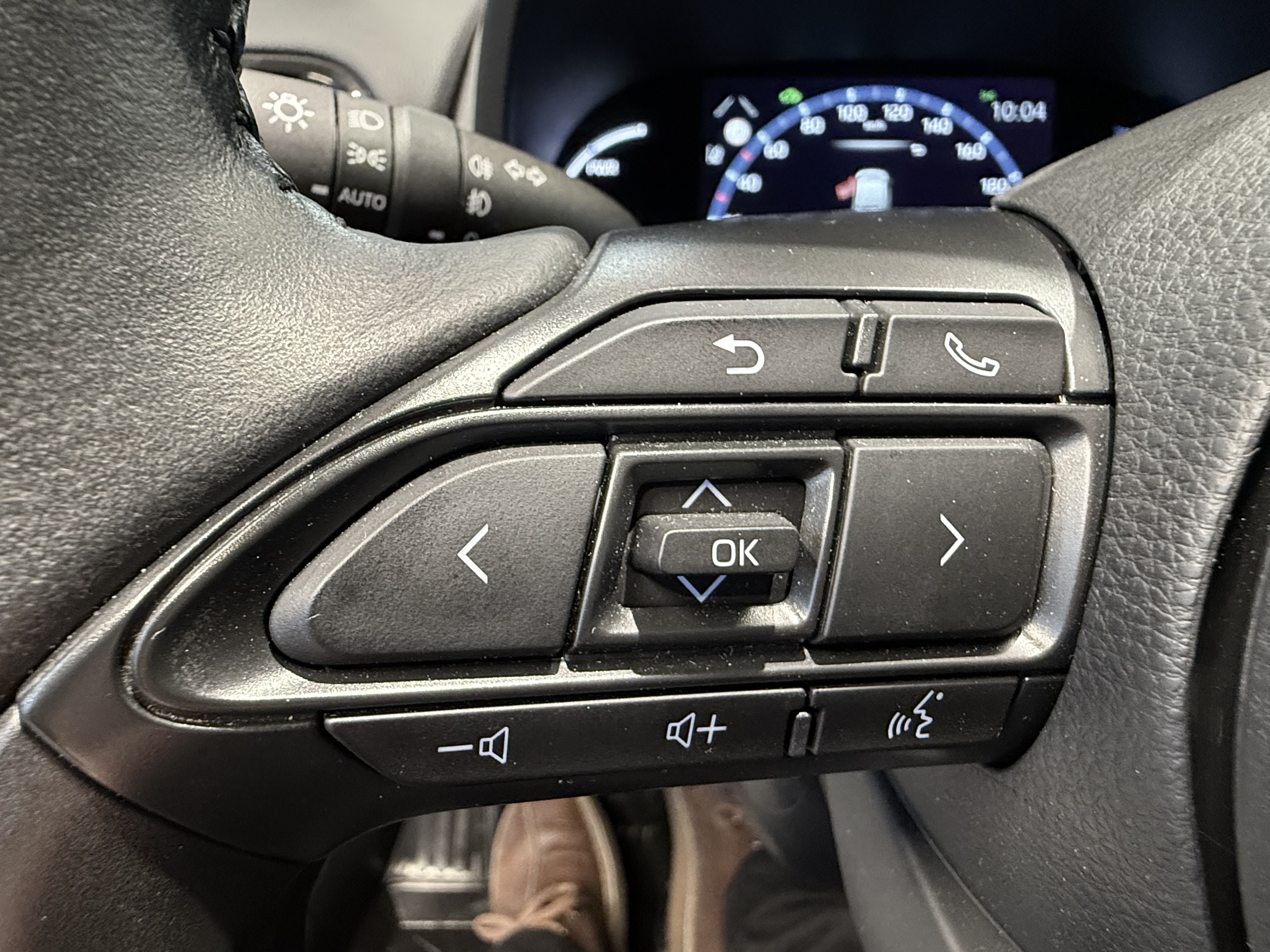 TOYOTA Yaris Cross 2022