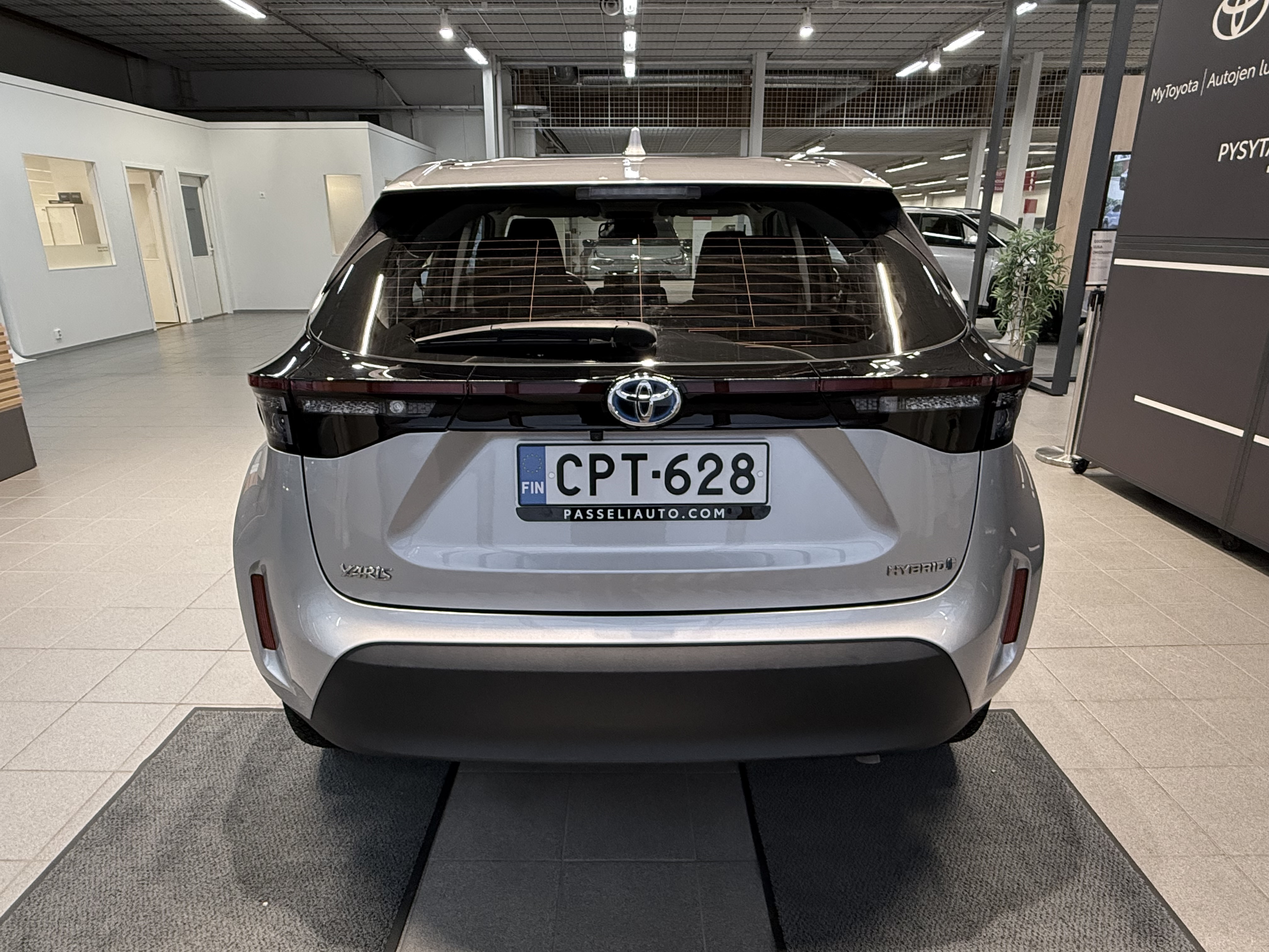 TOYOTA Yaris Cross 2022