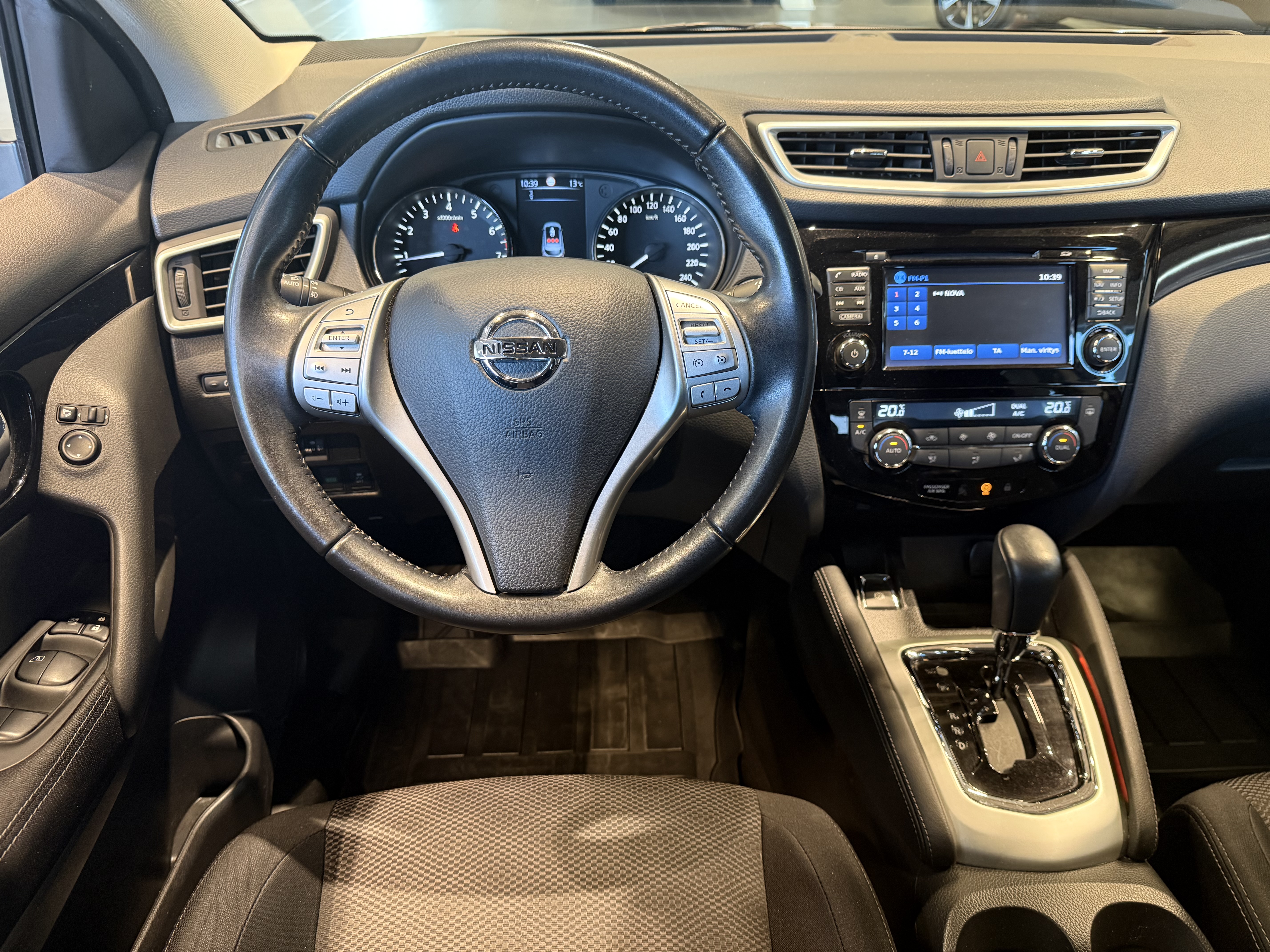 NISSAN Qashqai 2016