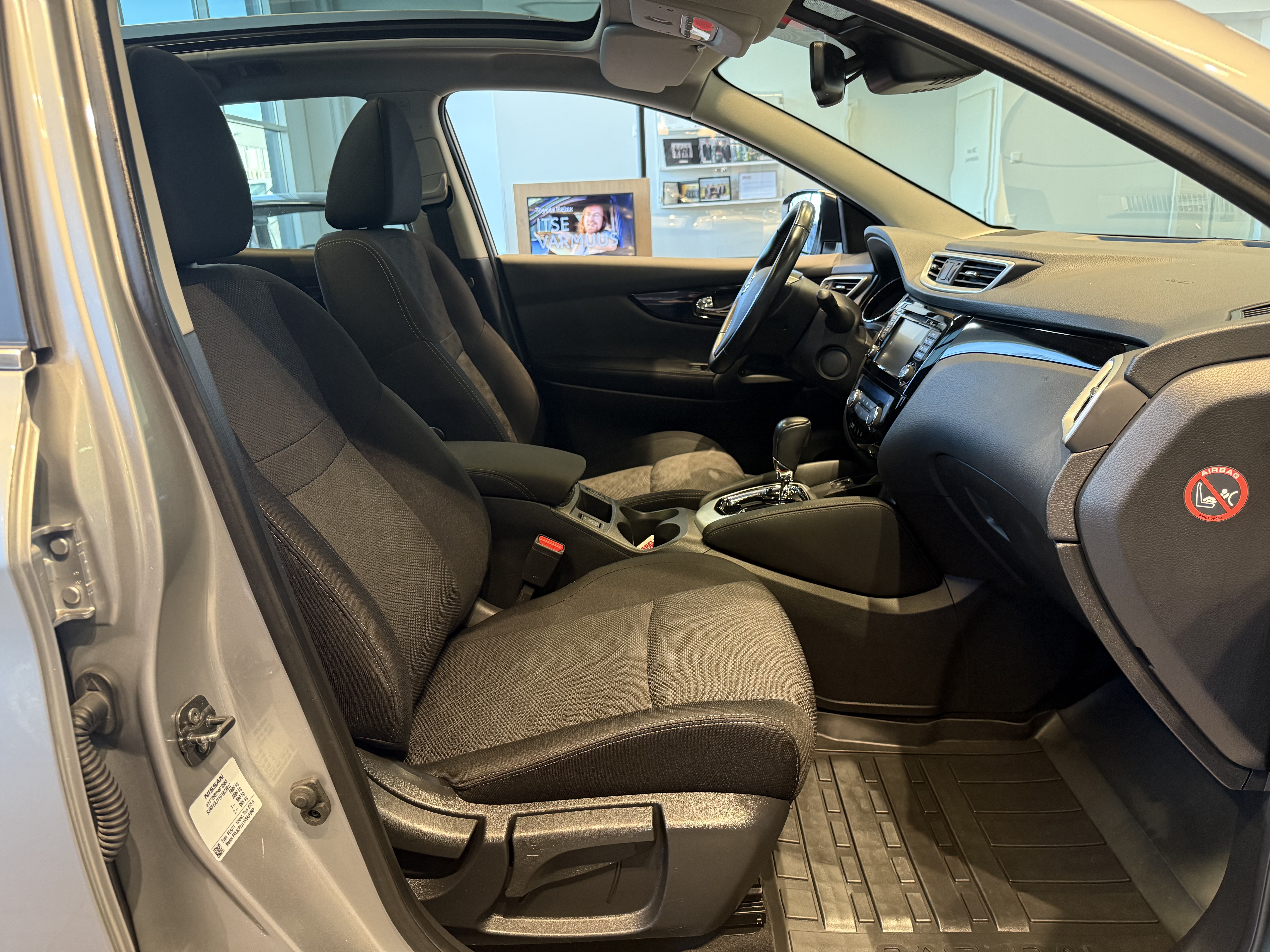 NISSAN Qashqai 2016