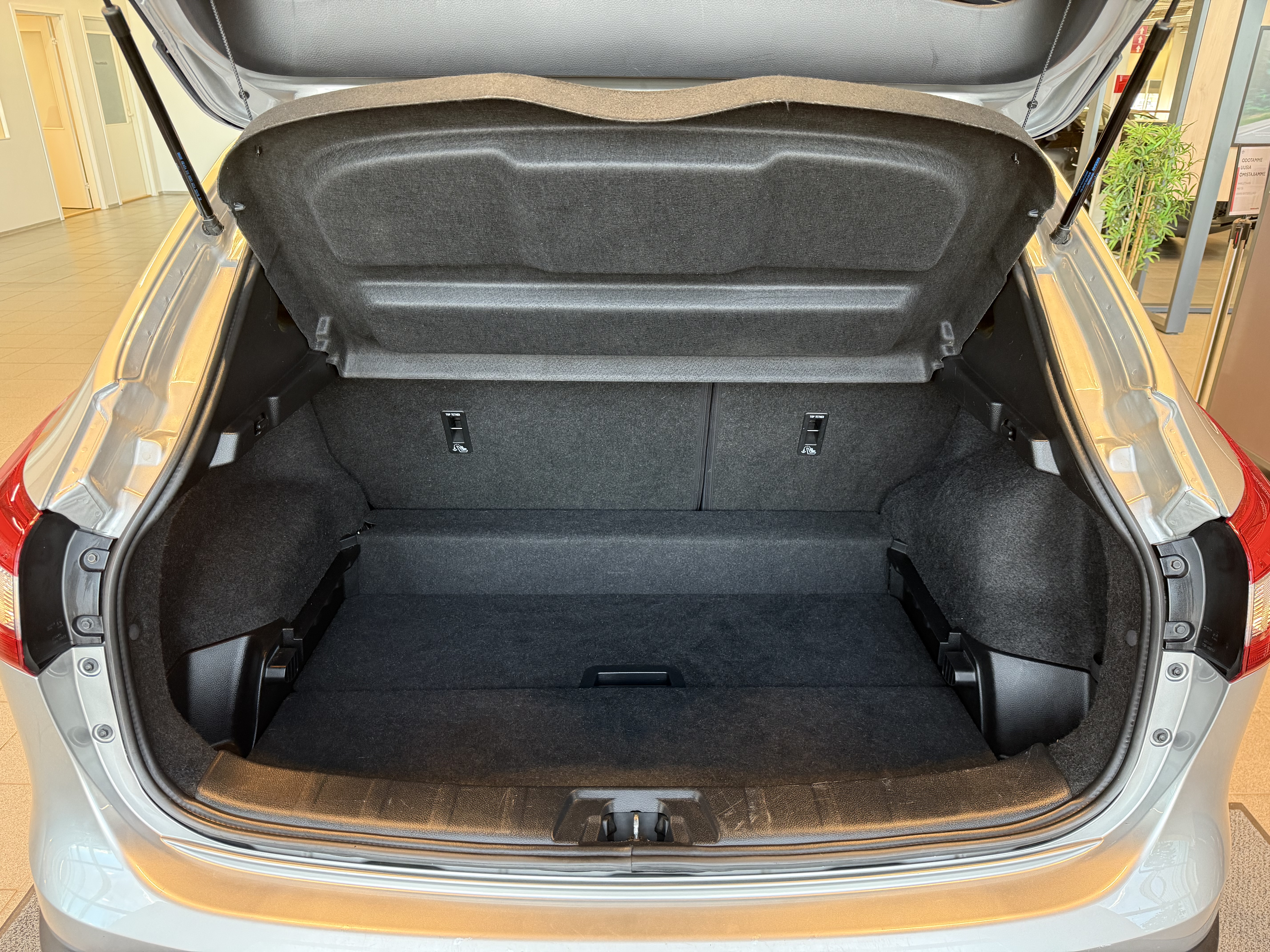 NISSAN Qashqai 2016