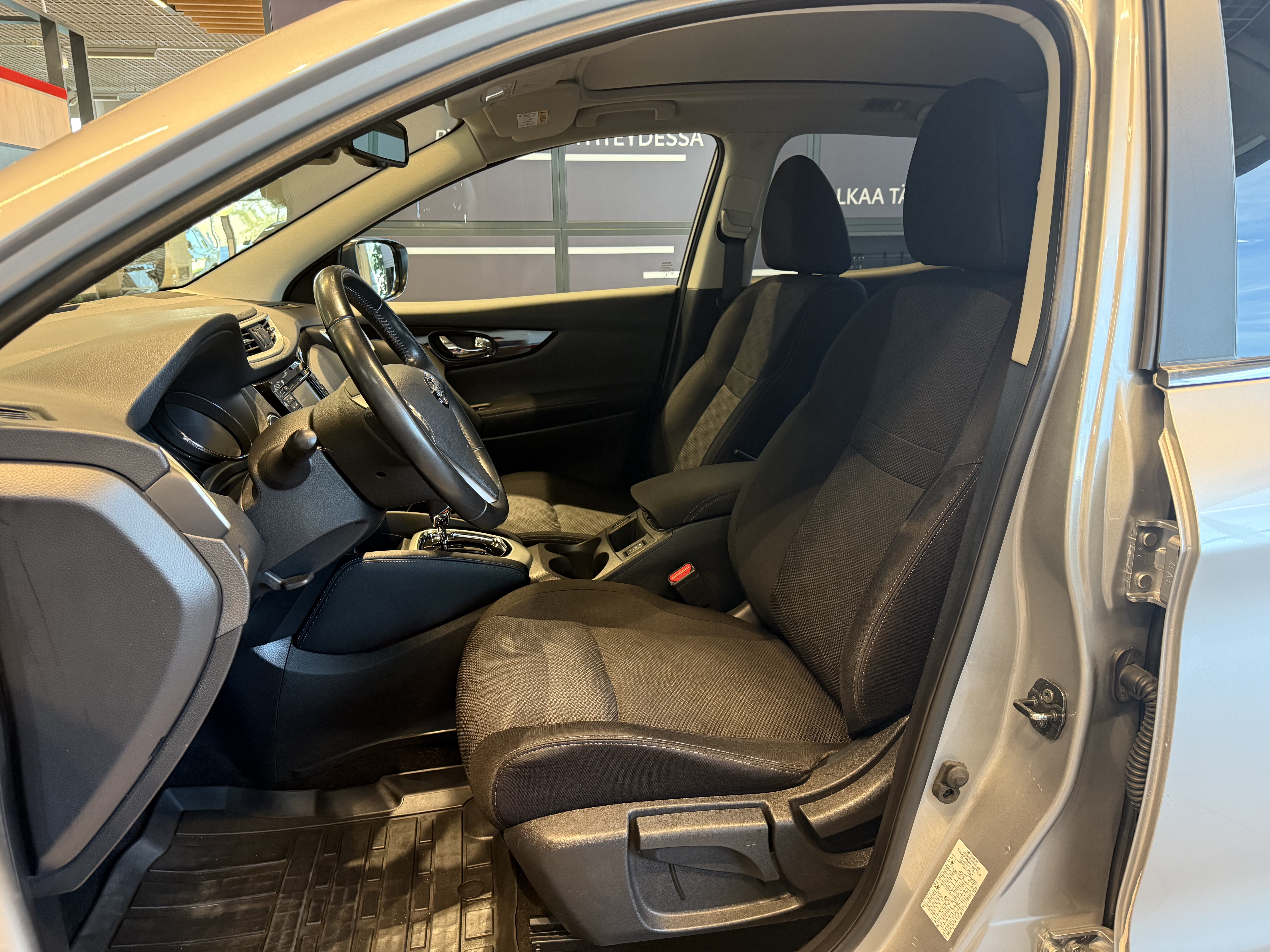 NISSAN Qashqai 2016