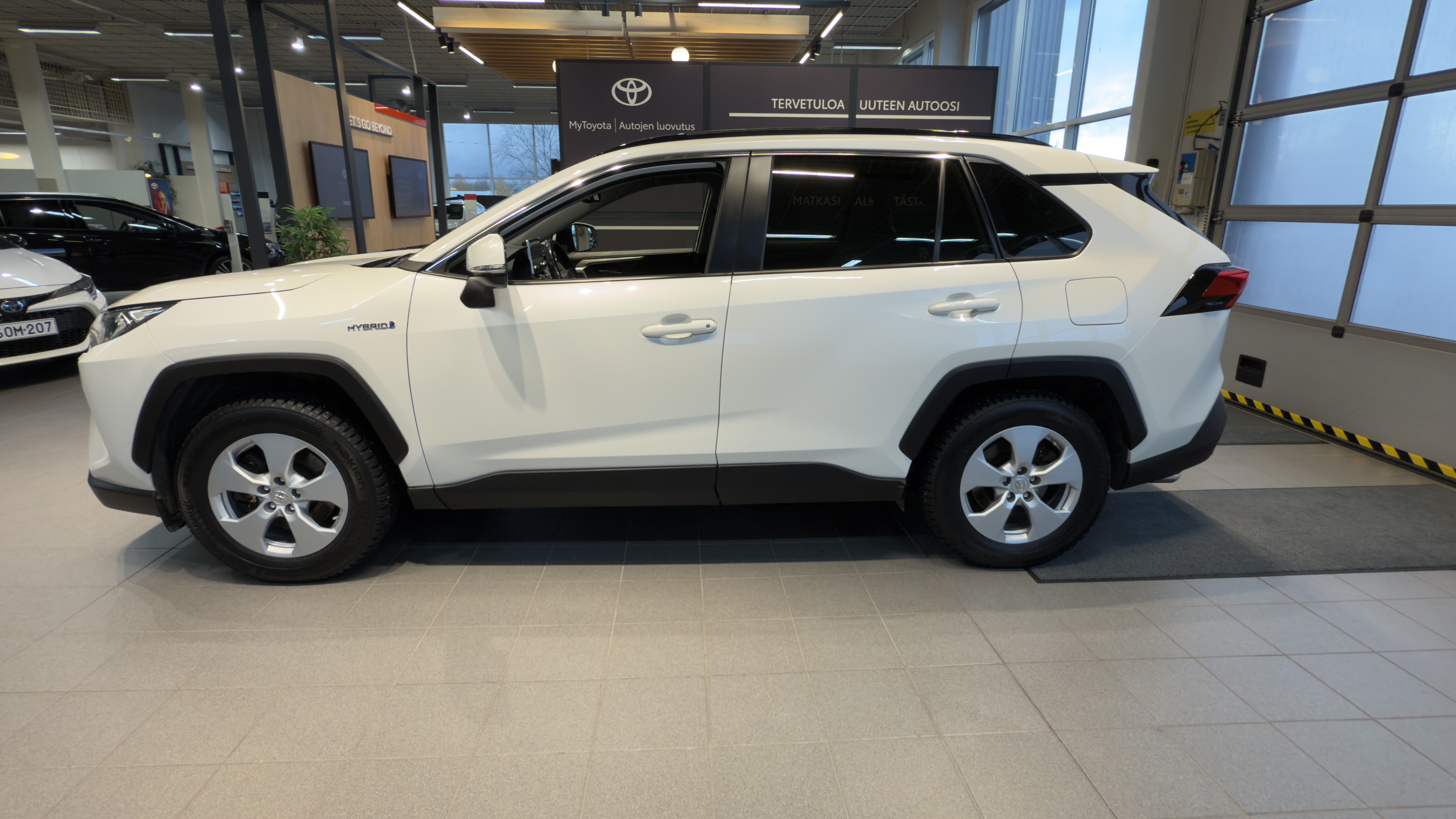 TOYOTA RAV4 2019