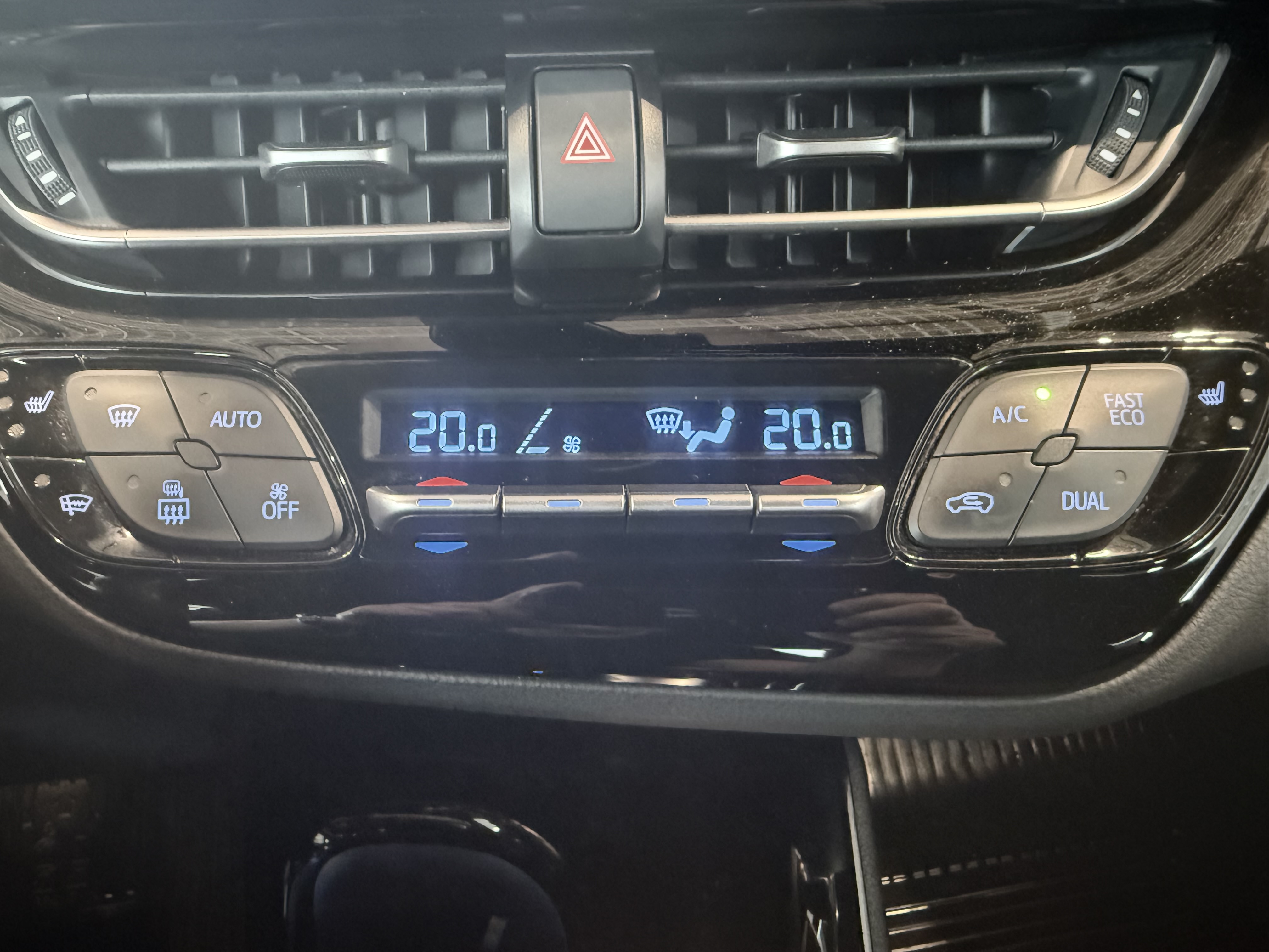TOYOTA C-HR 2019