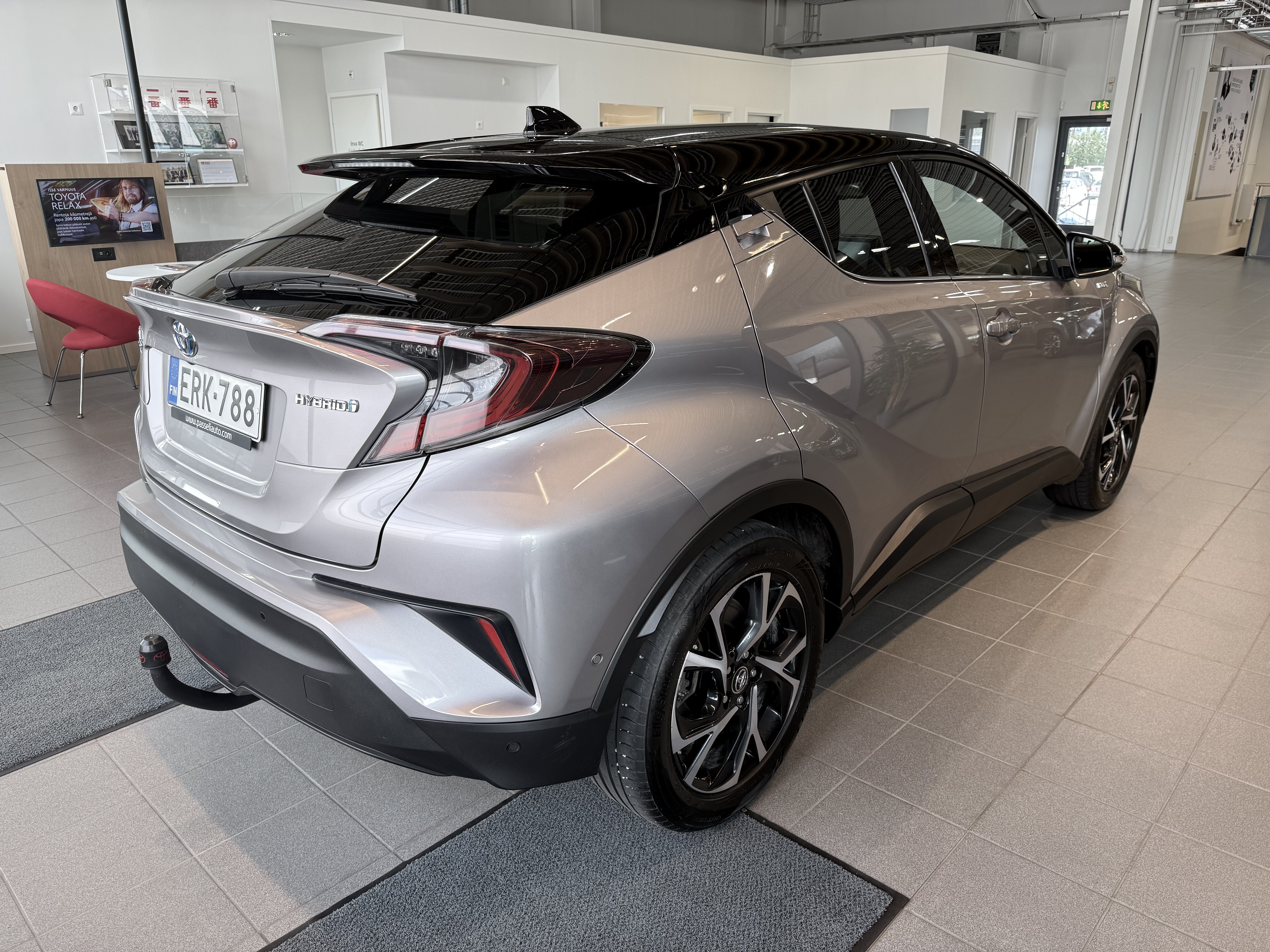 TOYOTA C-HR 2019