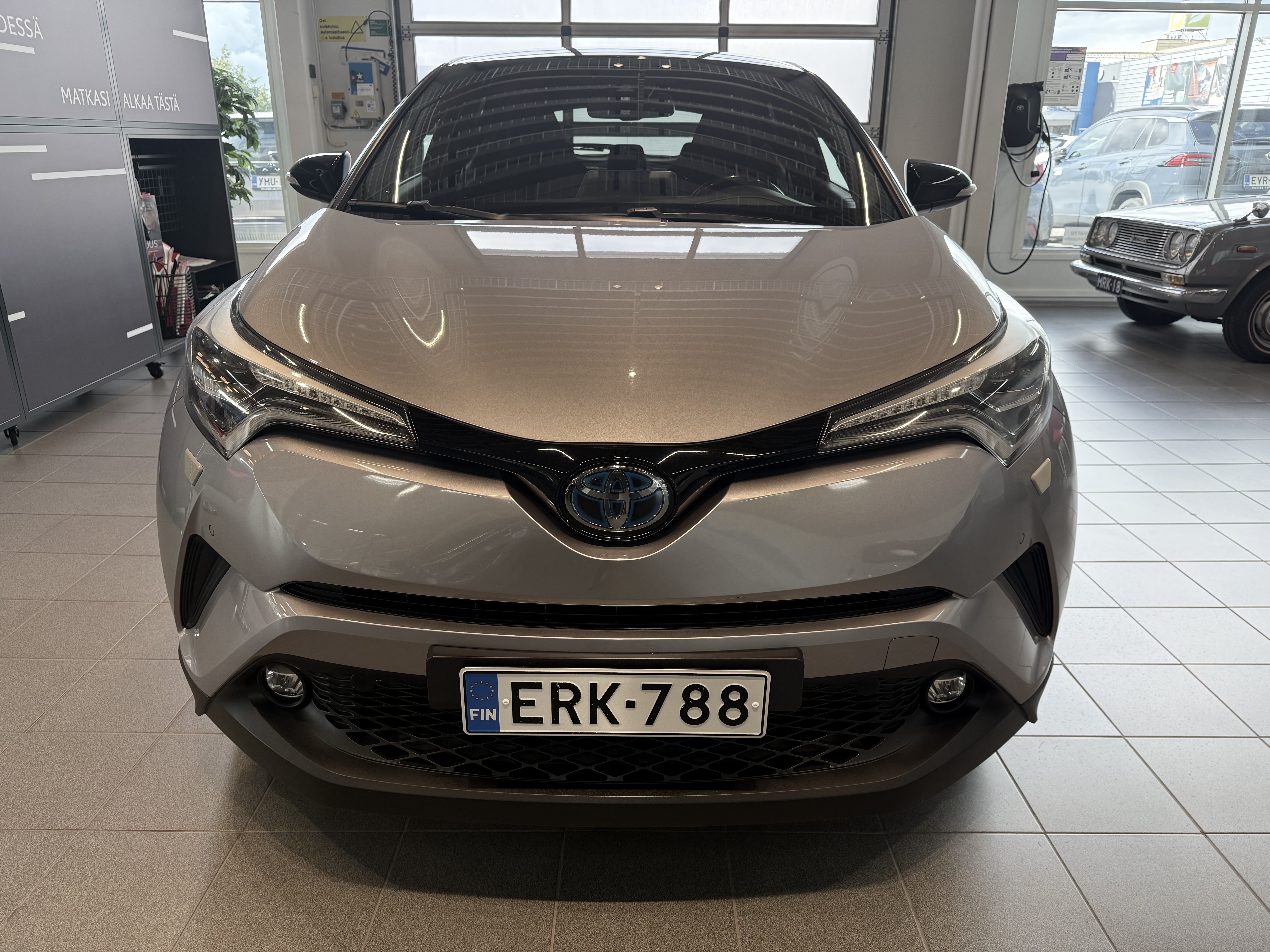TOYOTA C-HR 2019