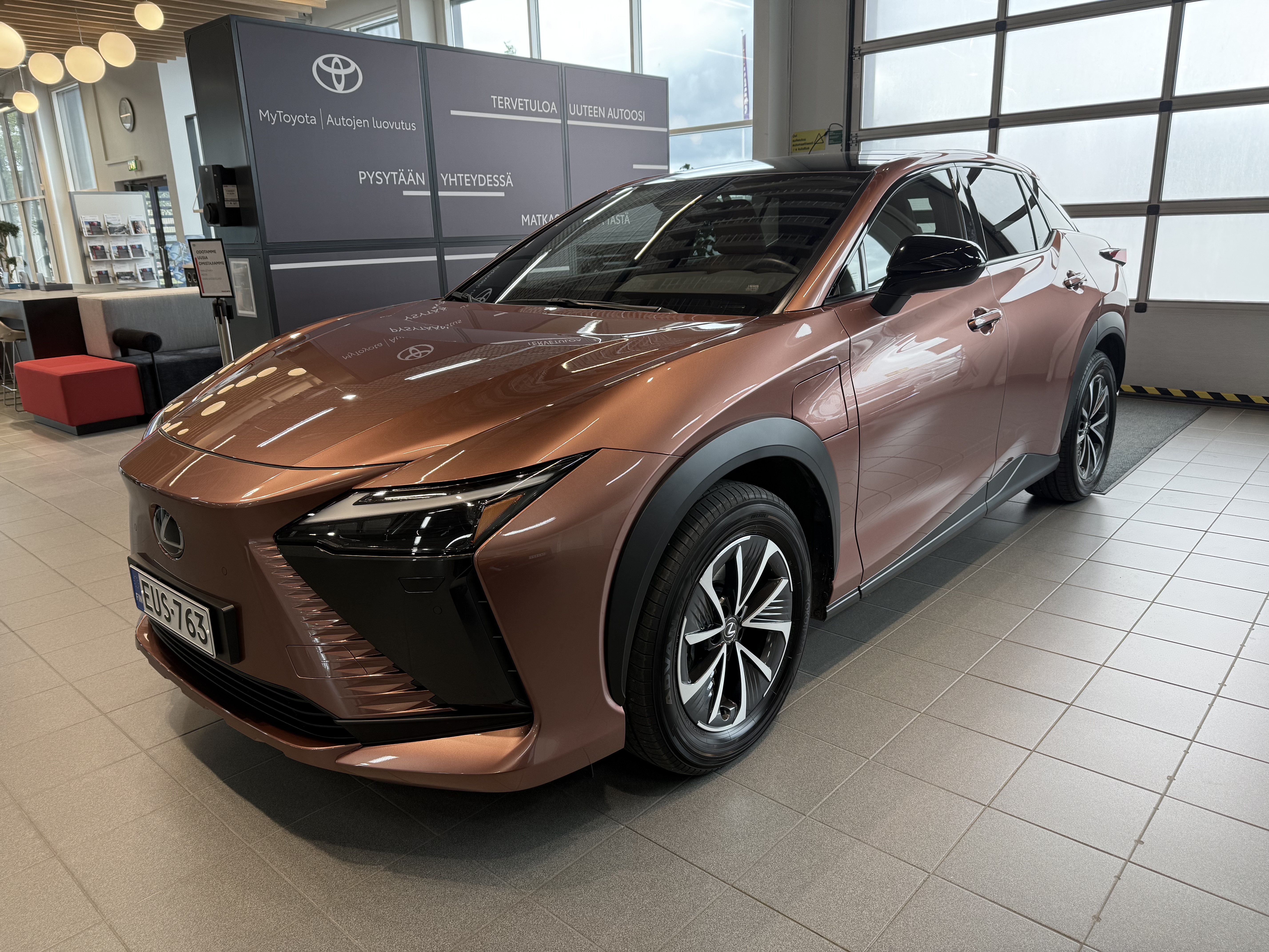 LEXUS RZ 2023
