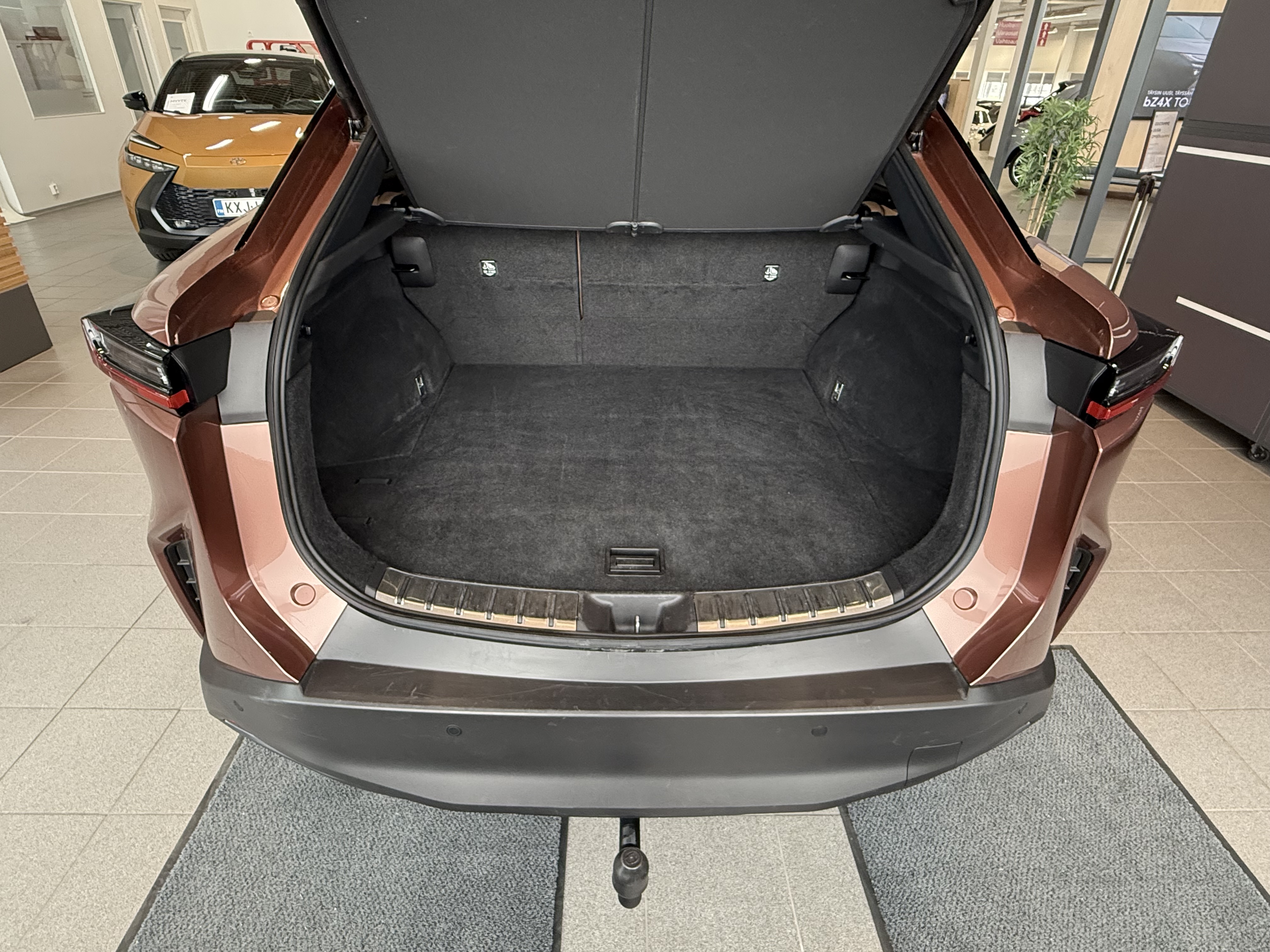 LEXUS RZ 2023