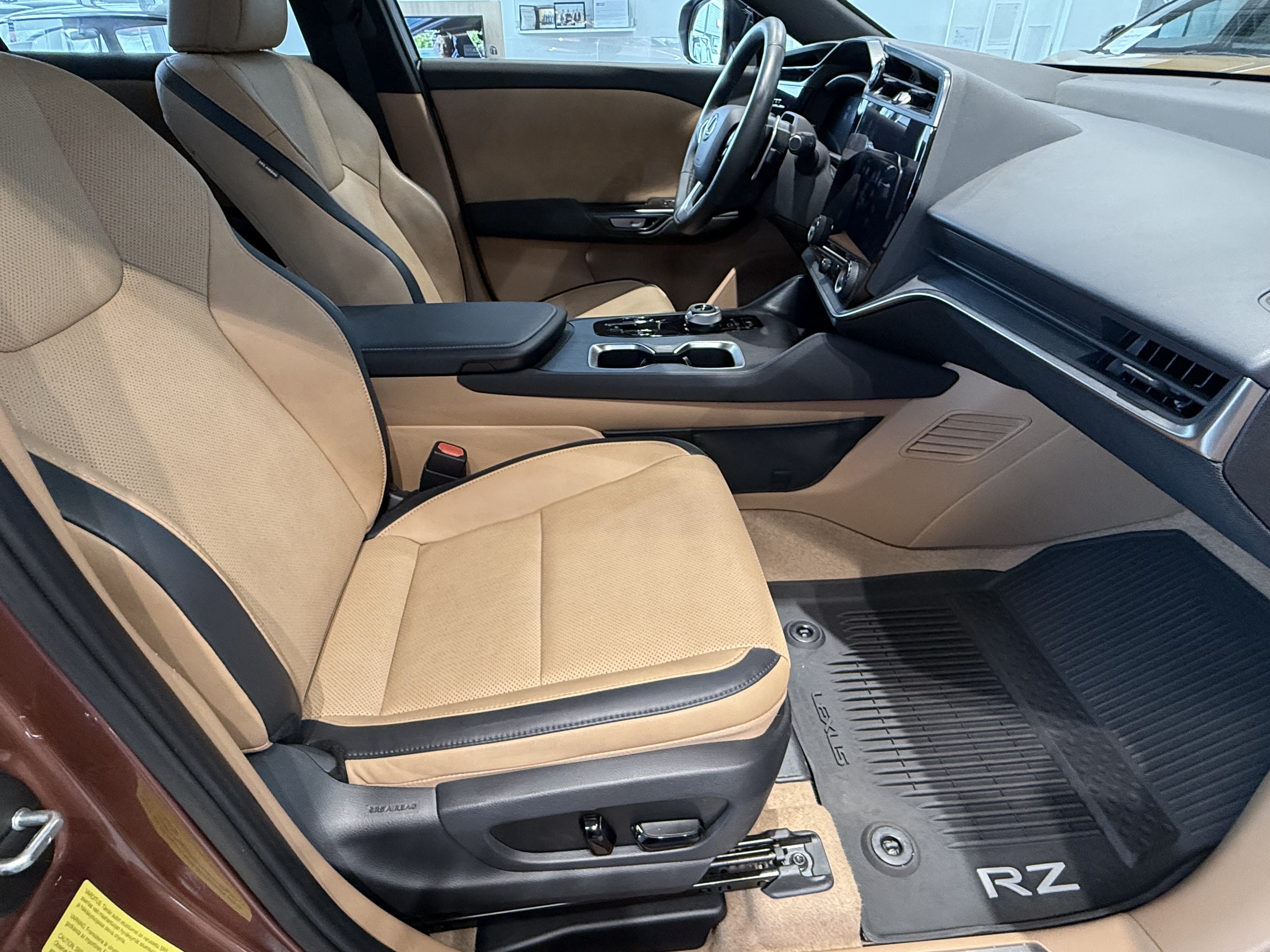 LEXUS RZ 2023