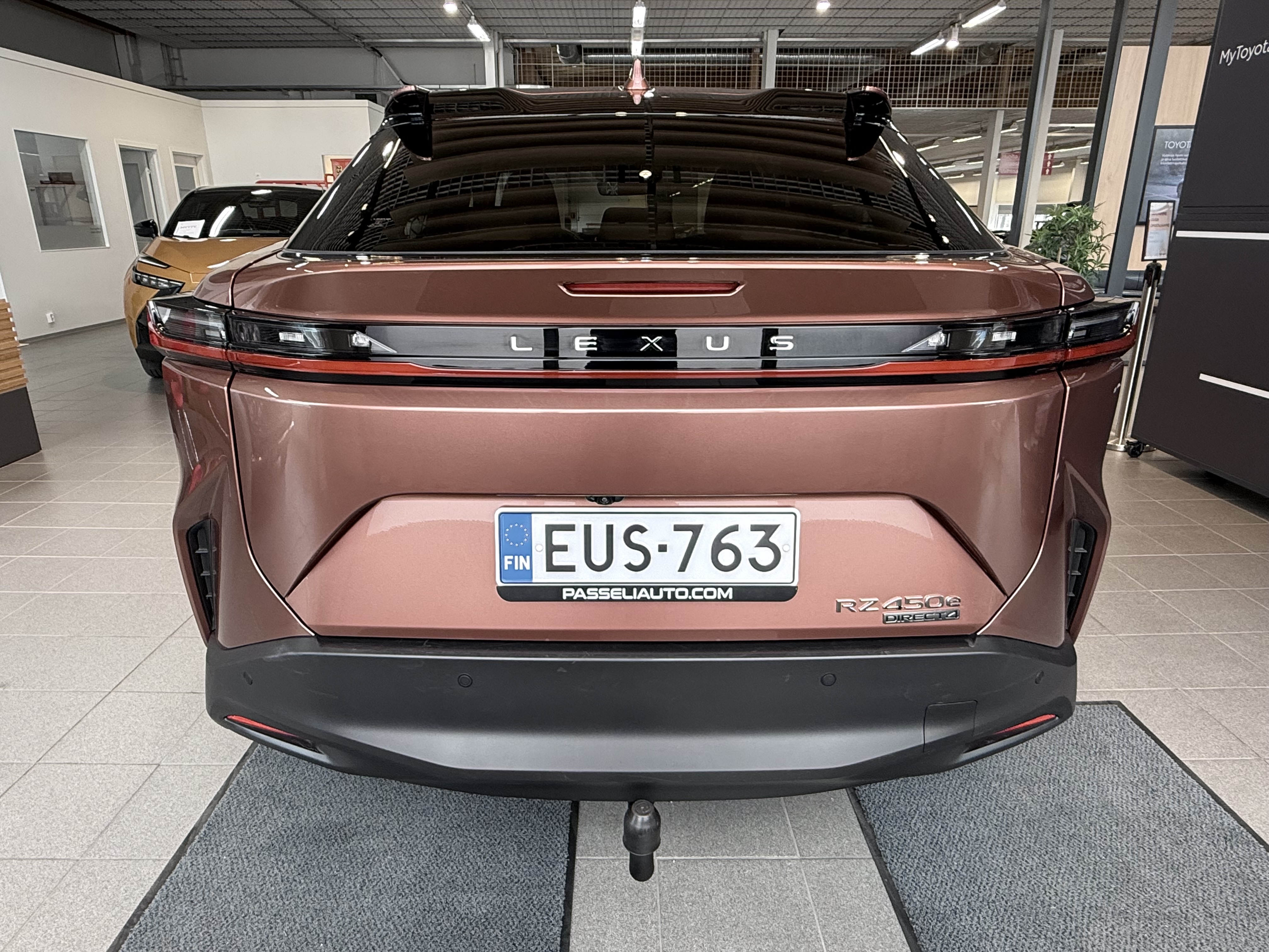 LEXUS RZ 2023