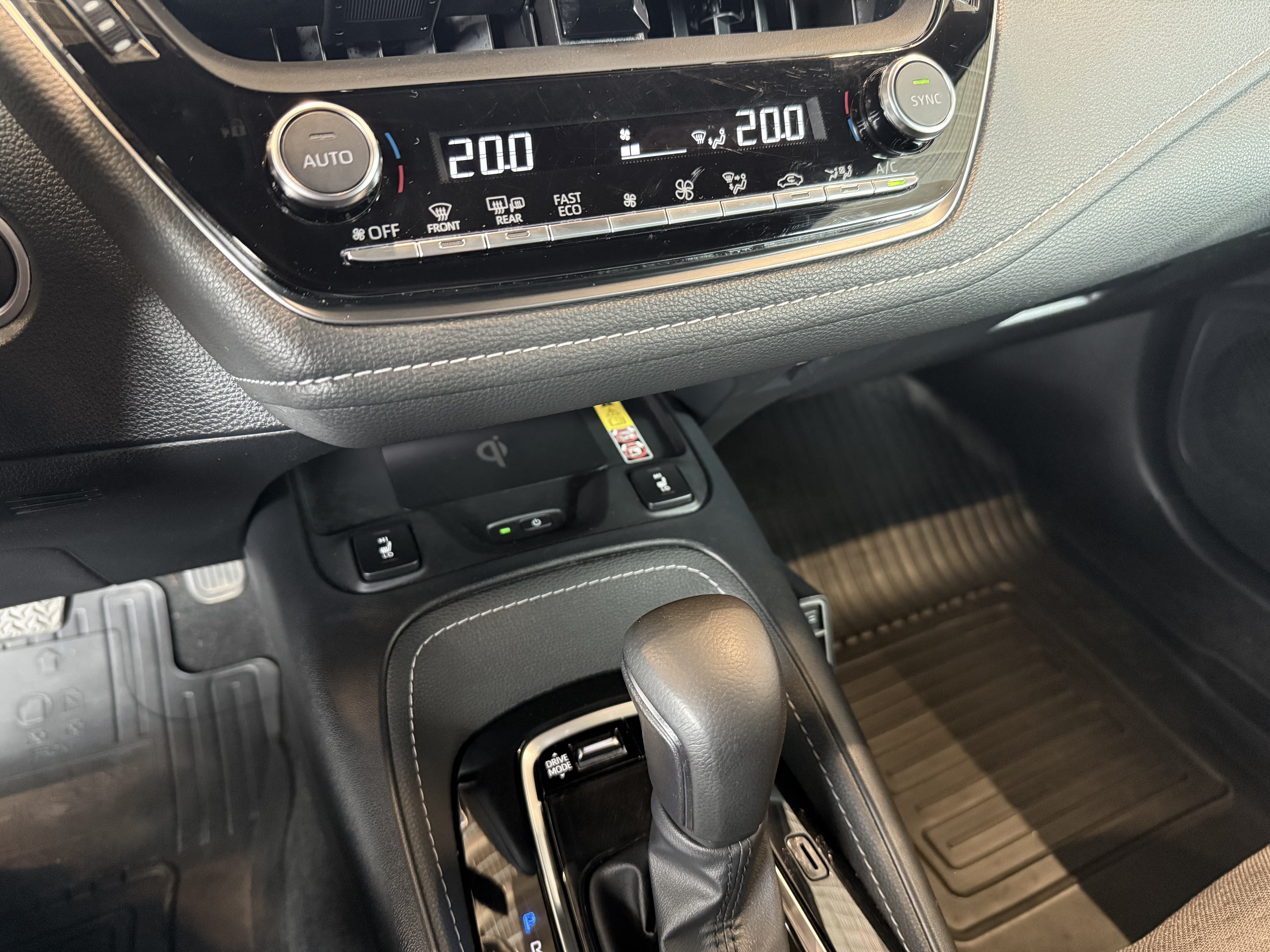 TOYOTA COROLLA 2023