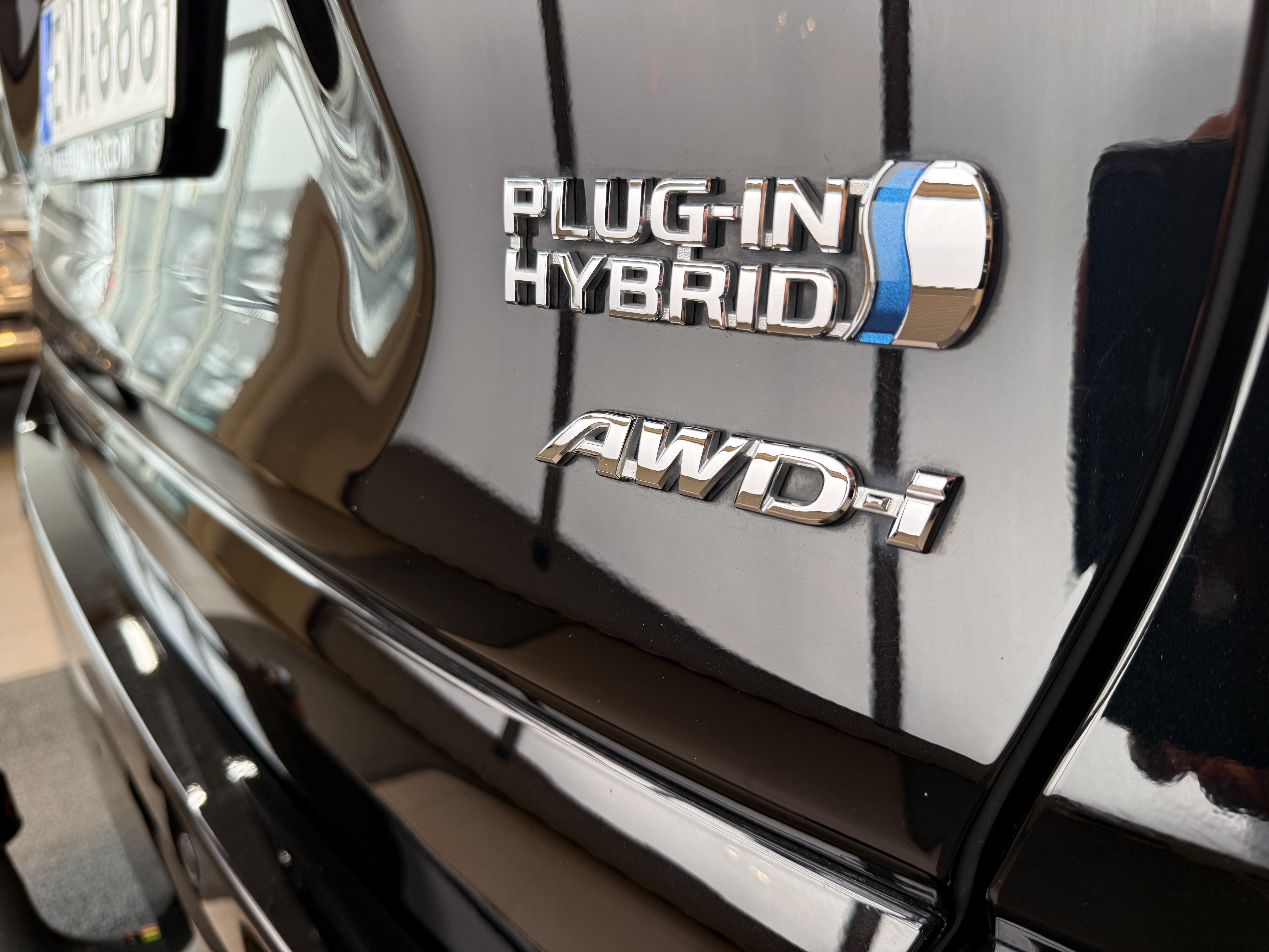 TOYOTA RAV4 Plug-in 2024
