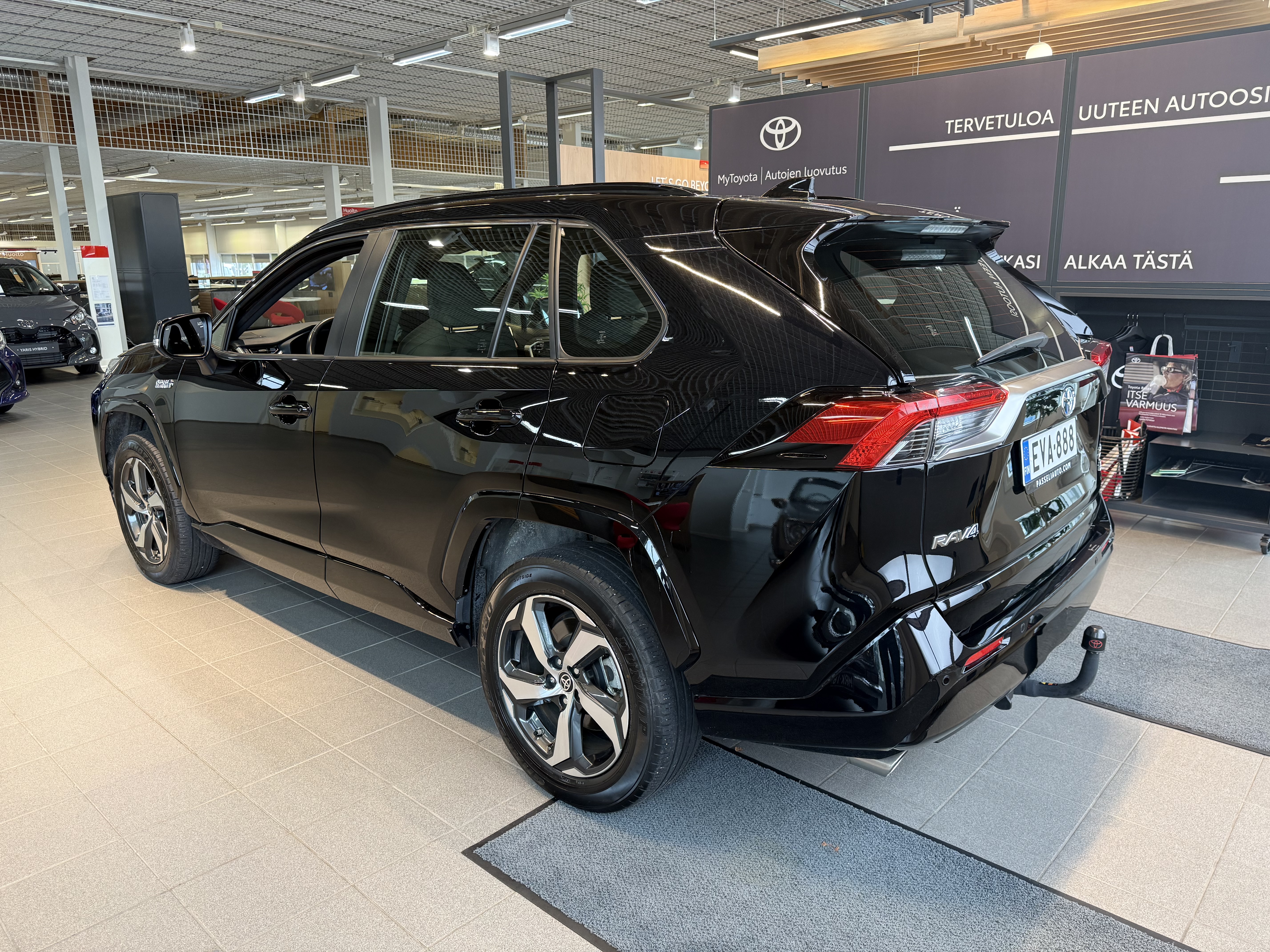 TOYOTA RAV4 Plug-in 2024